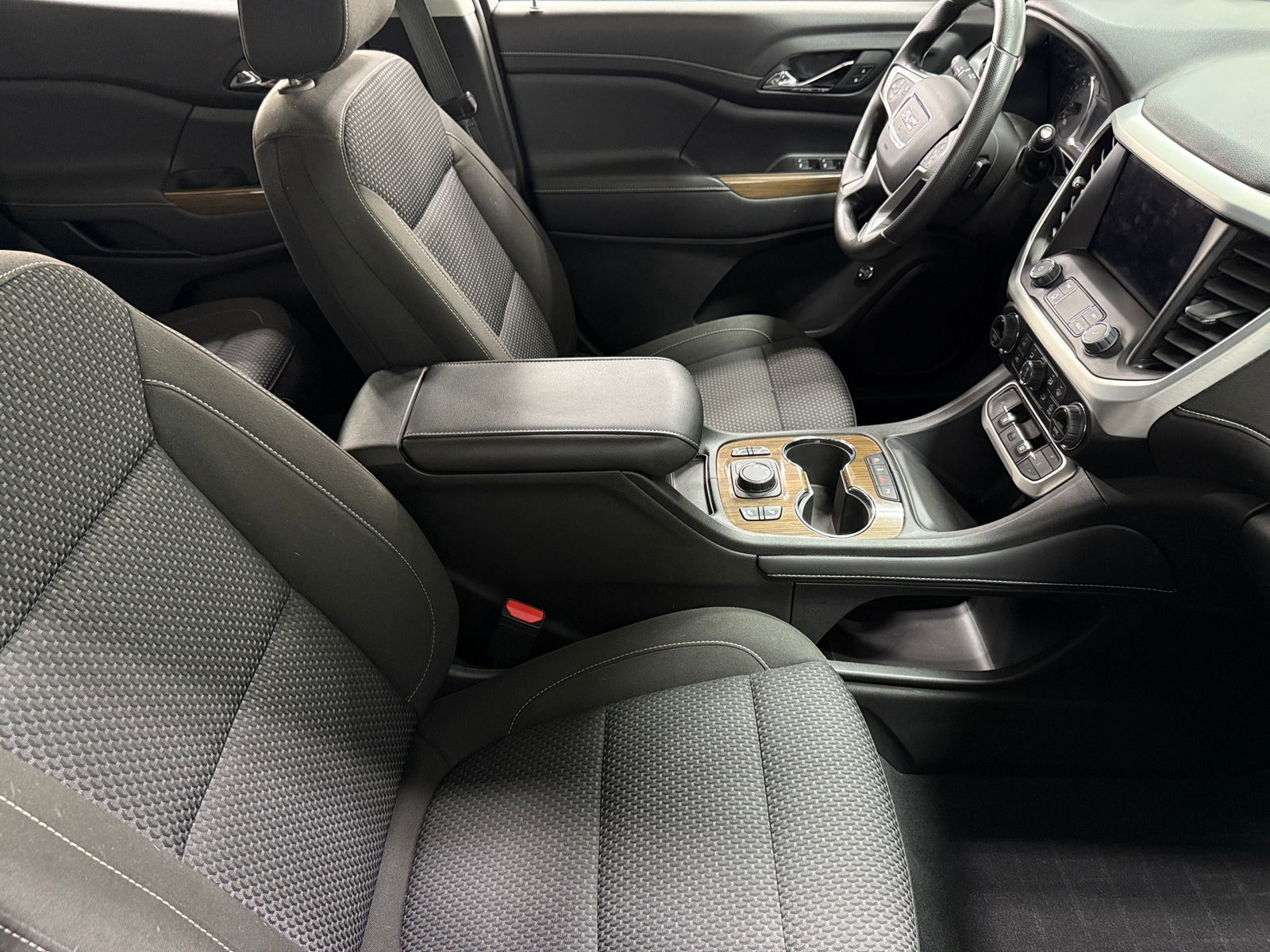 Thumbnail: 2023 GMC Acadia - 2