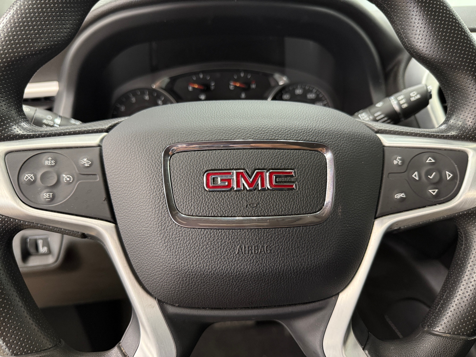 Thumbnail: 2023 GMC Acadia - 5