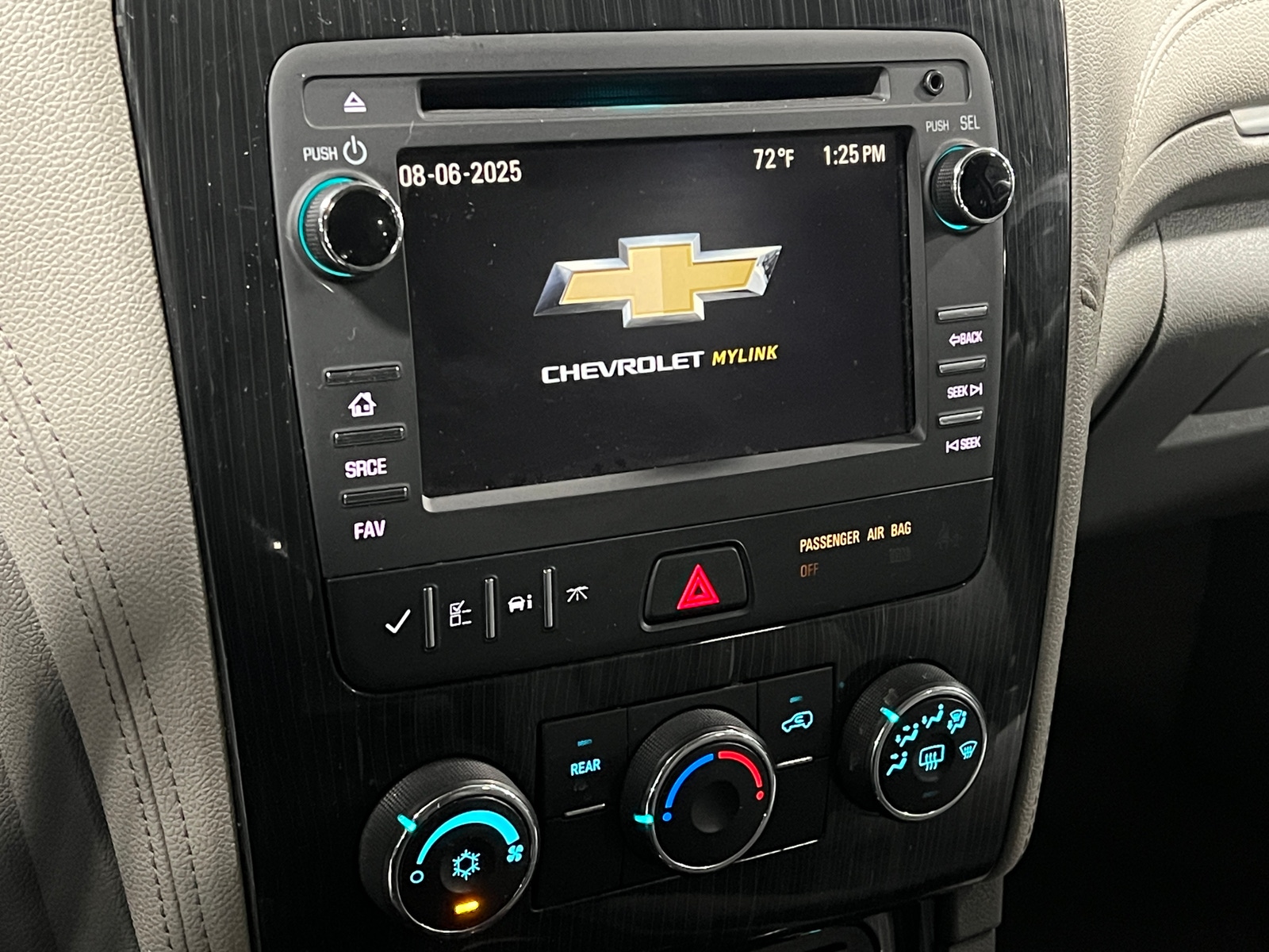 Thumbnail: 2017 Chevrolet Traverse - 4