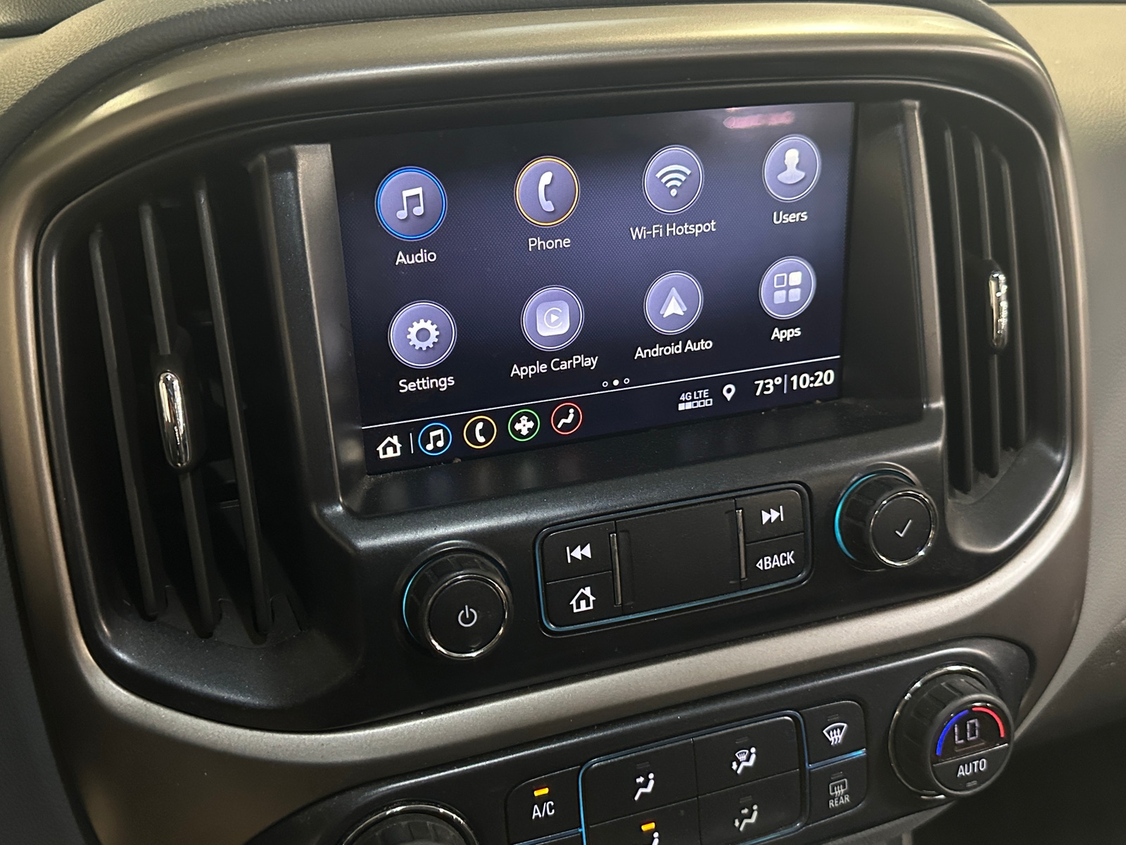Thumbnail: 2019 Chevrolet Colorado - 3