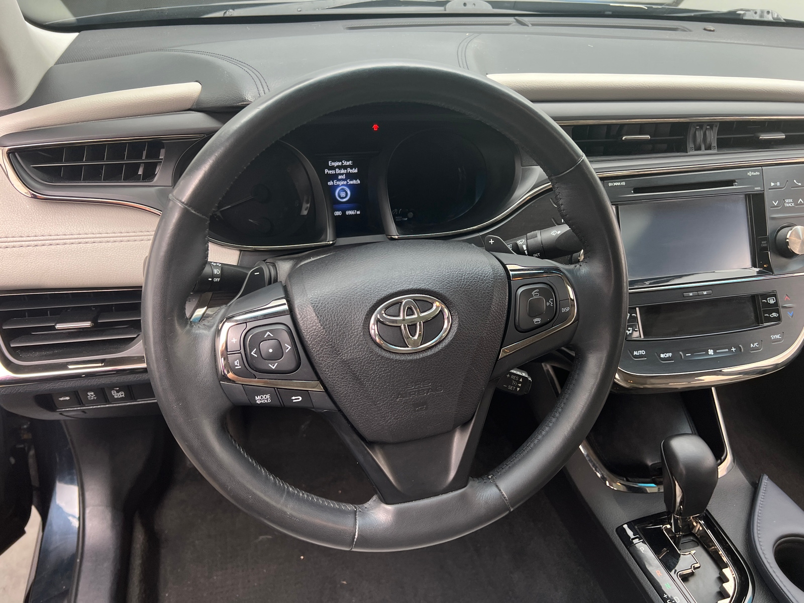Thumbnail: 2015 Toyota Avalon - 4