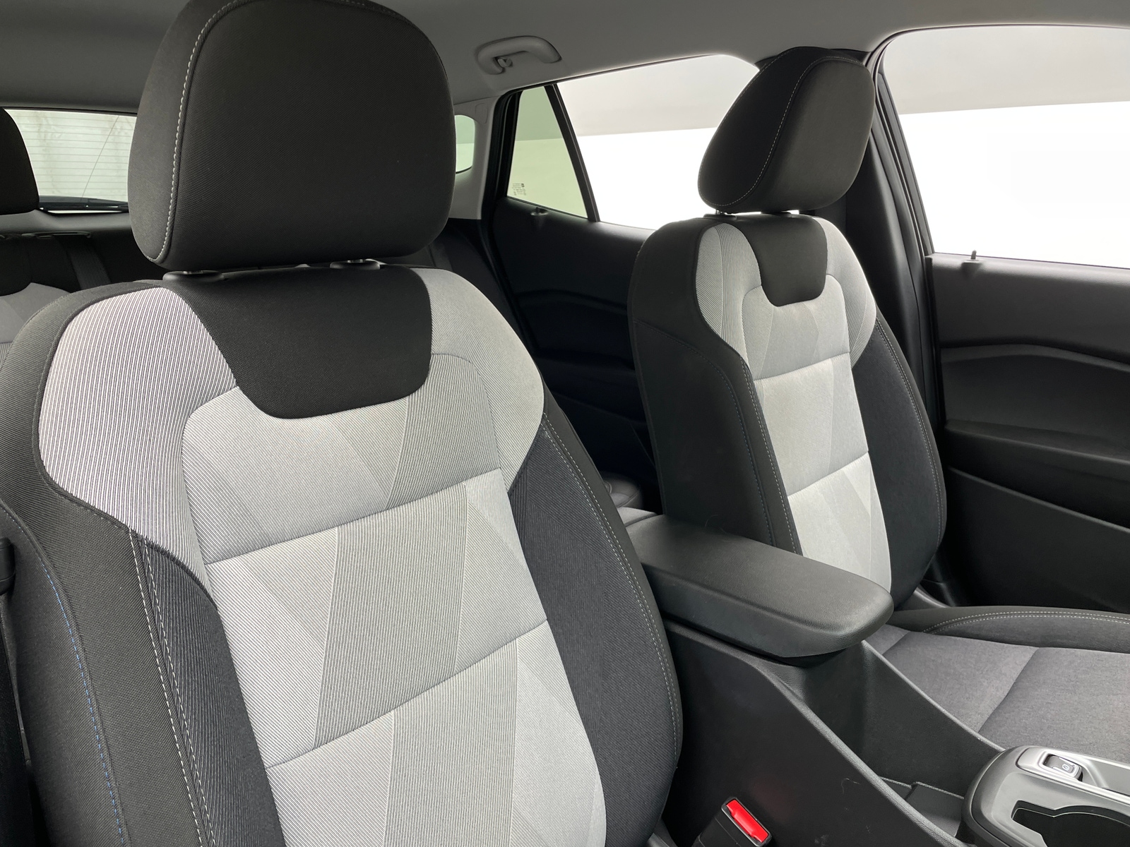 Thumbnail: 2025 Chevrolet Trax - 2