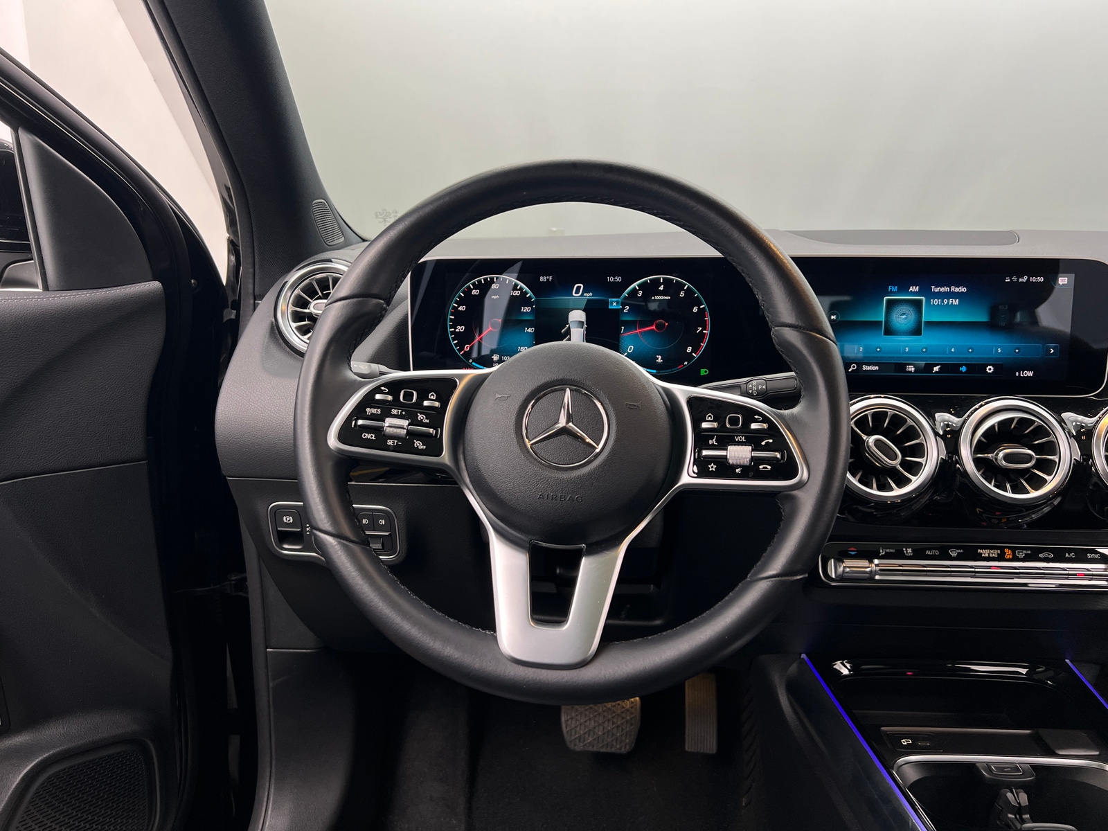 Thumbnail: 2021 Mercedes-Benz GLA - 4