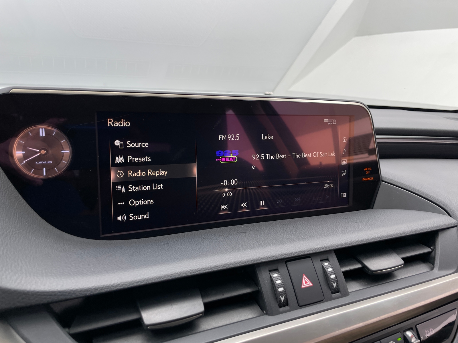 Thumbnail: 2019 Lexus ES - 3