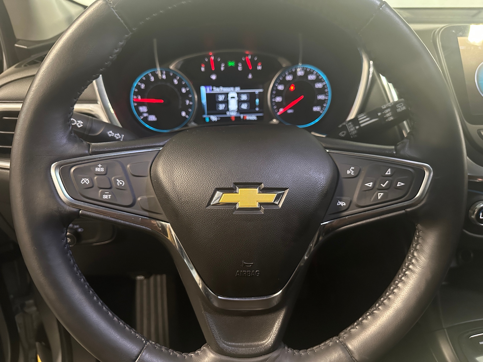 Thumbnail: 2018 Chevrolet Equinox - 5