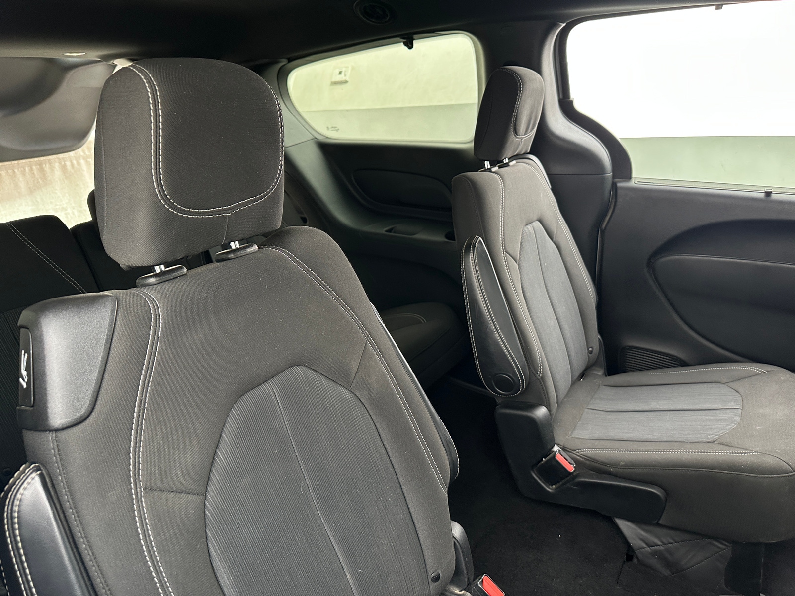 Thumbnail: 2020 Chrysler Pacifica - 6