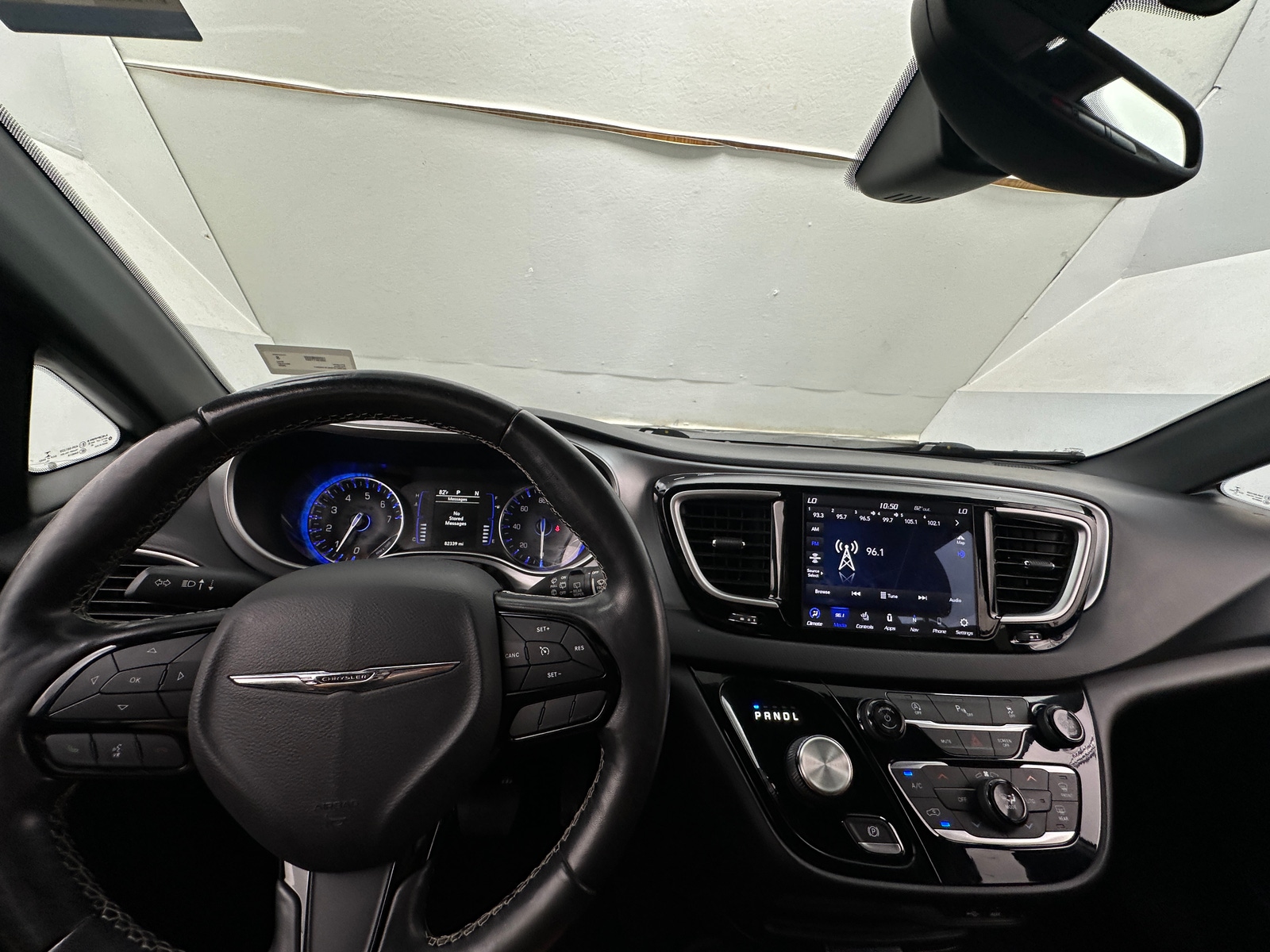 Thumbnail: 2020 Chrysler Pacifica - 3