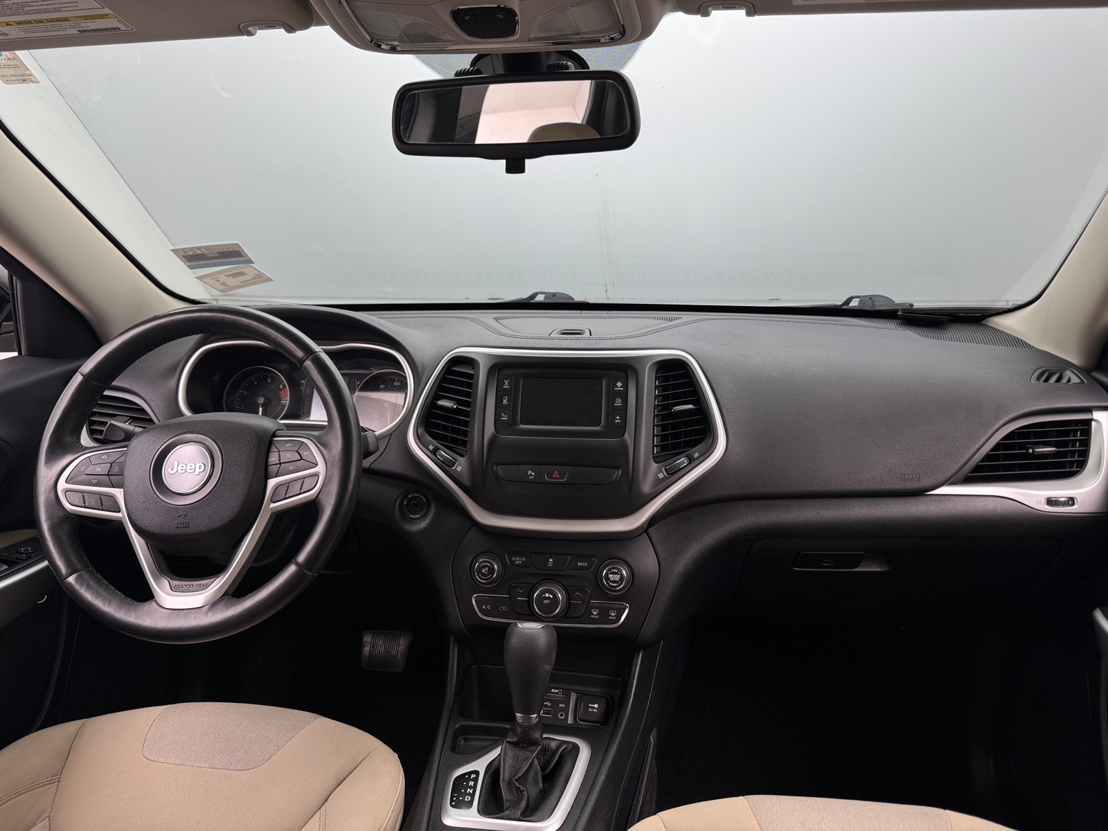 Thumbnail: 2017 Jeep Cherokee - 3