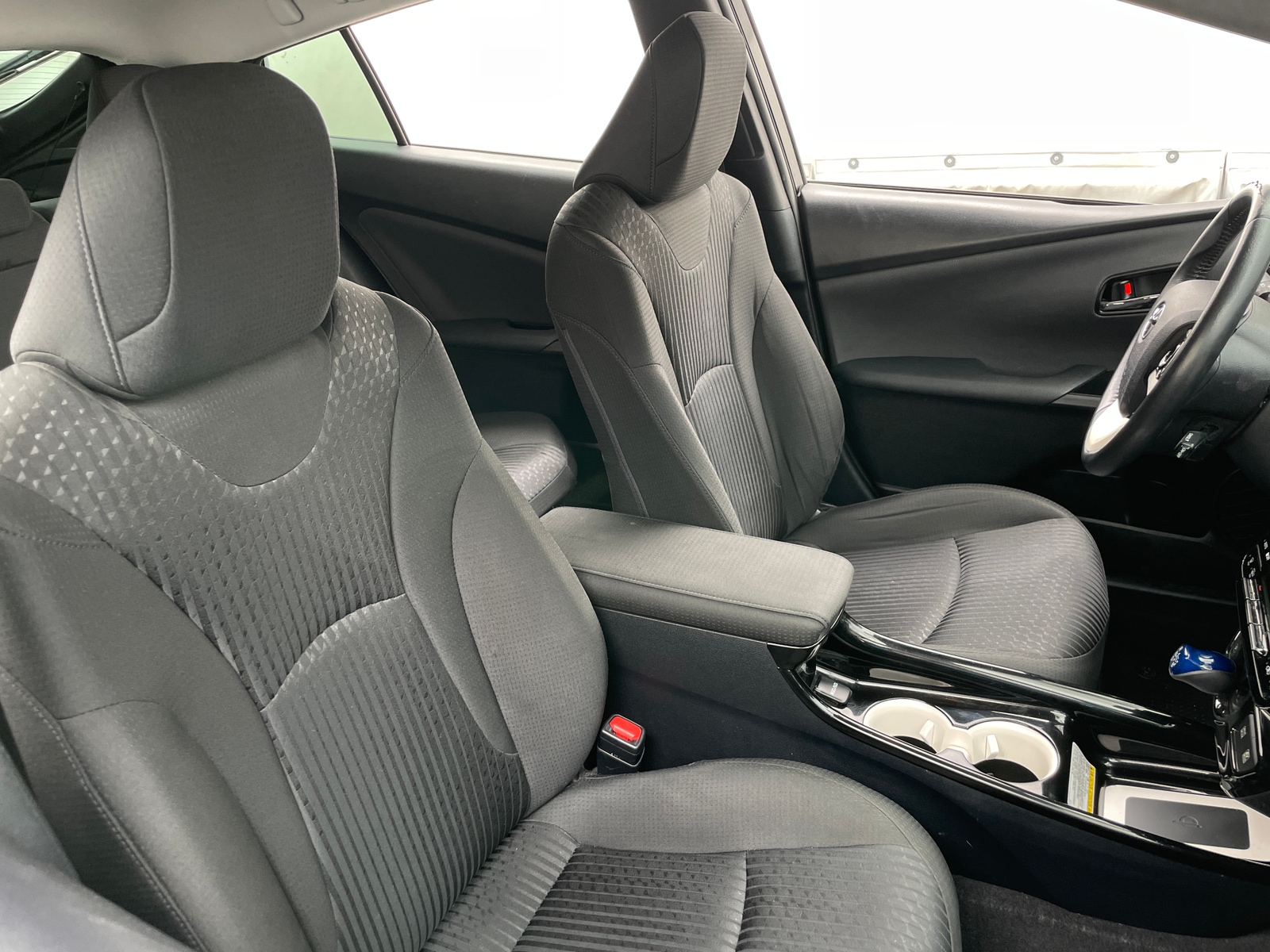 Thumbnail: 2016 Toyota Prius - 2