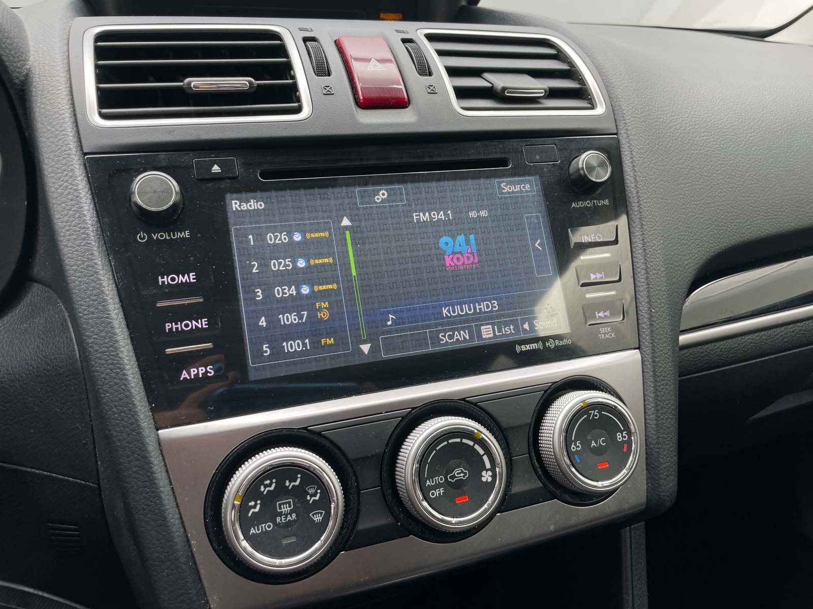 Thumbnail: 2016 Subaru Crosstrek - 3