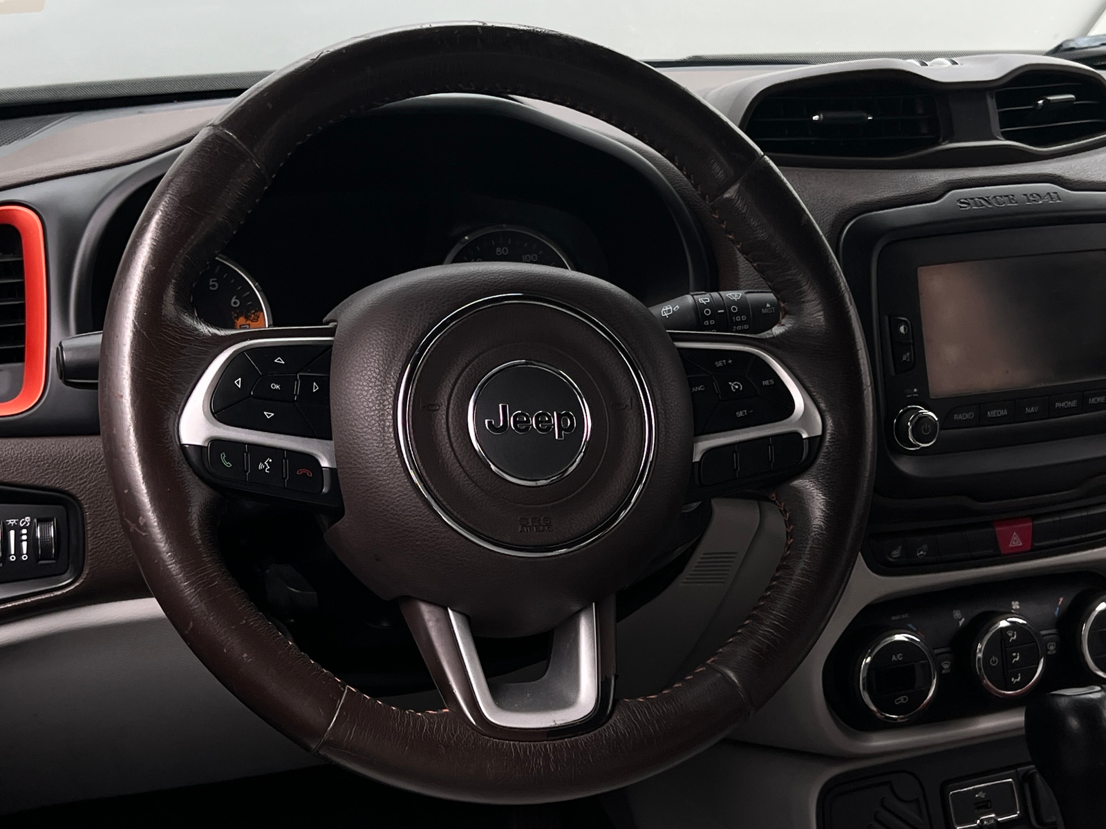 Thumbnail: 2016 Jeep Renegade - 5