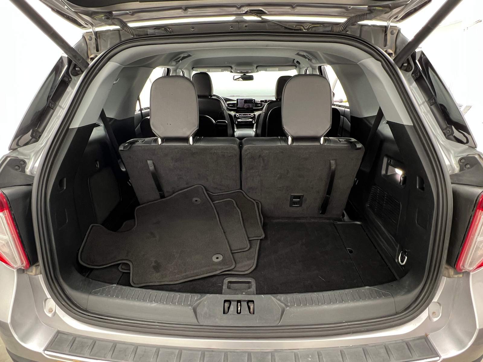 Thumbnail: 2023 Ford Explorer - 6