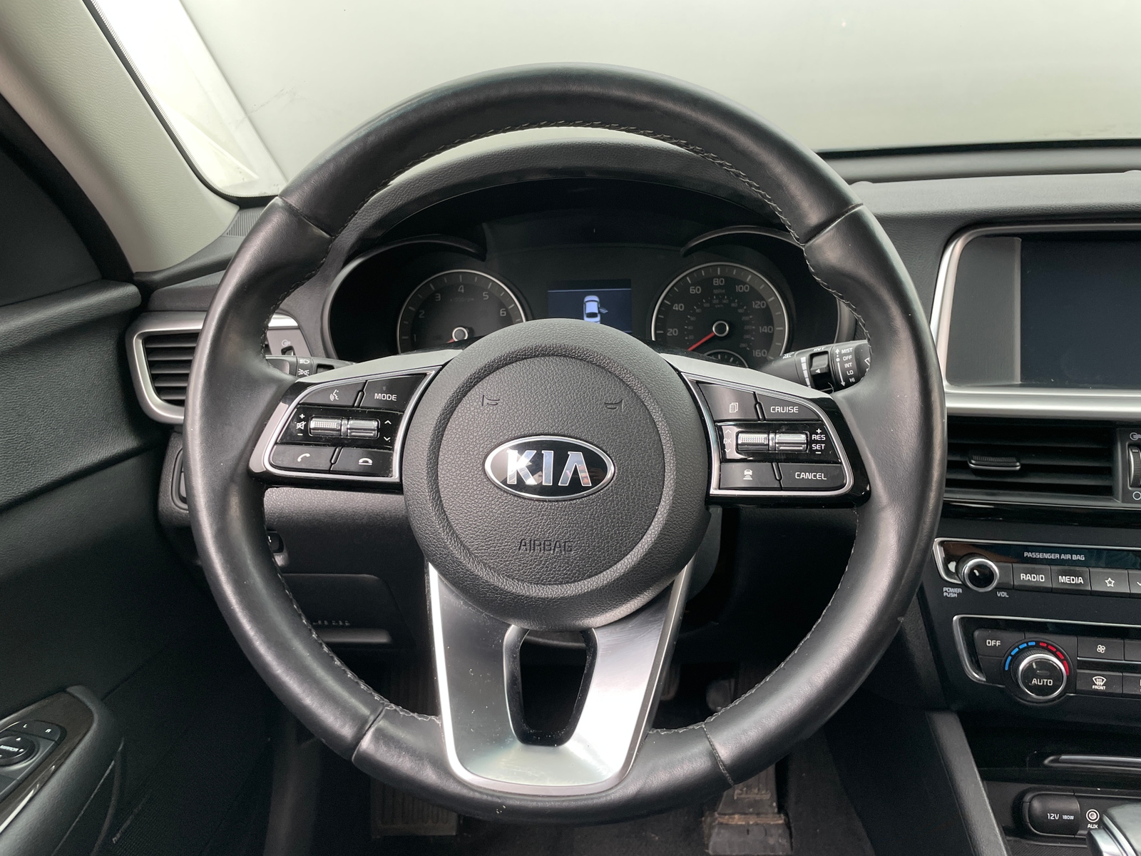 Thumbnail: 2020 Kia Optima - 4