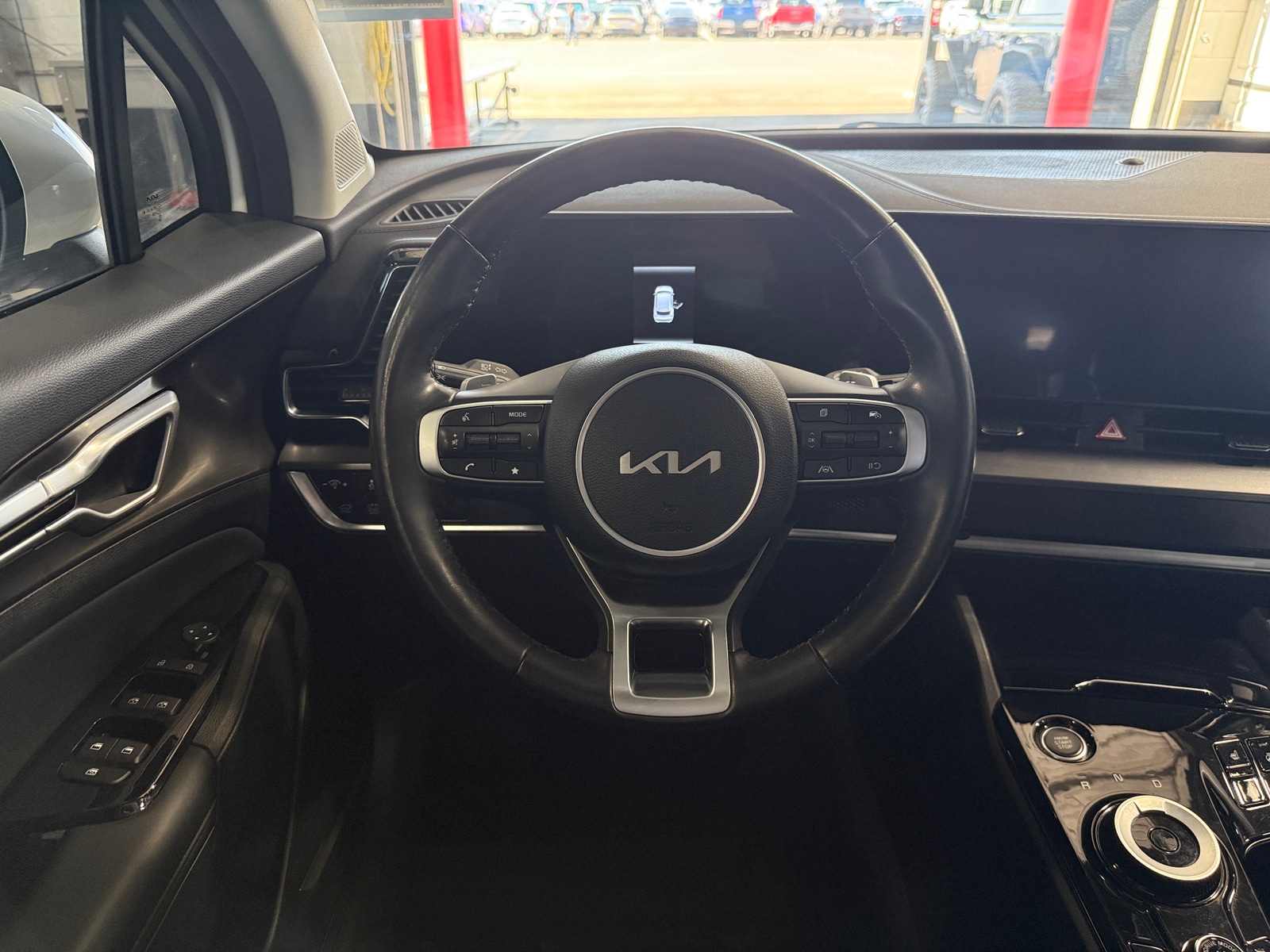 Thumbnail: 2023 Kia Sportage - 4