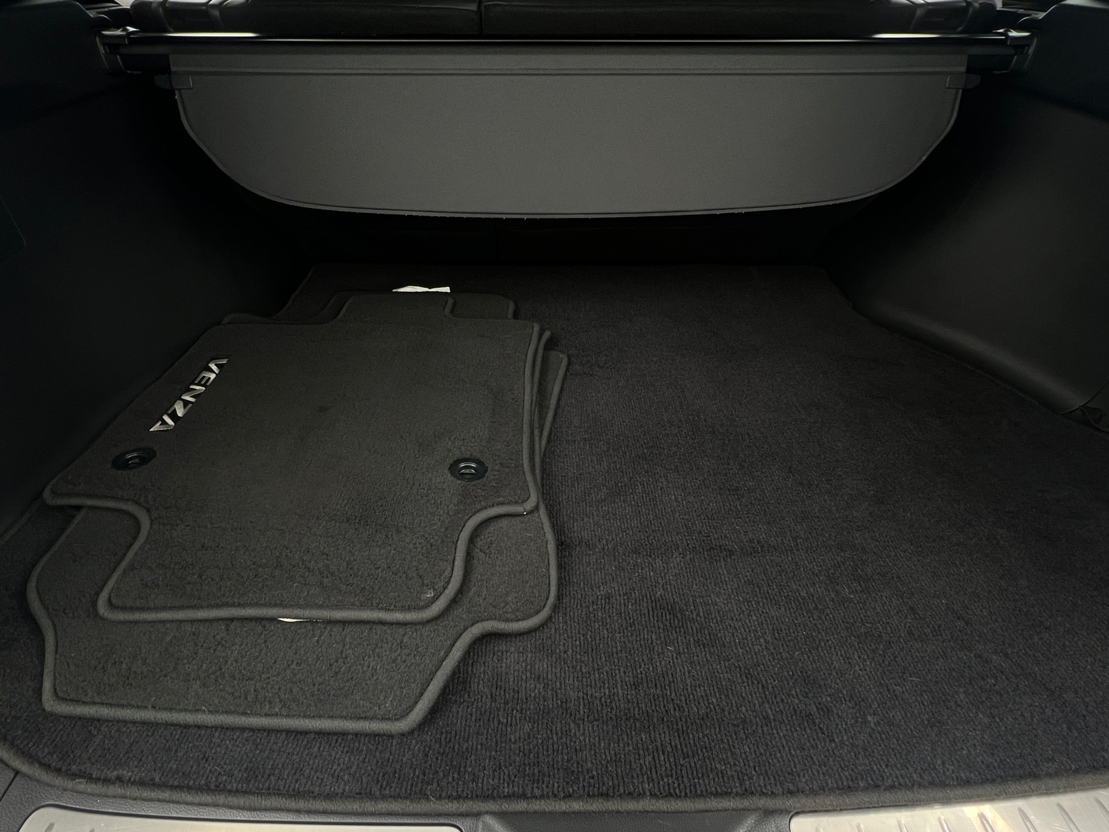 Thumbnail: 2021 Toyota Venza - 7