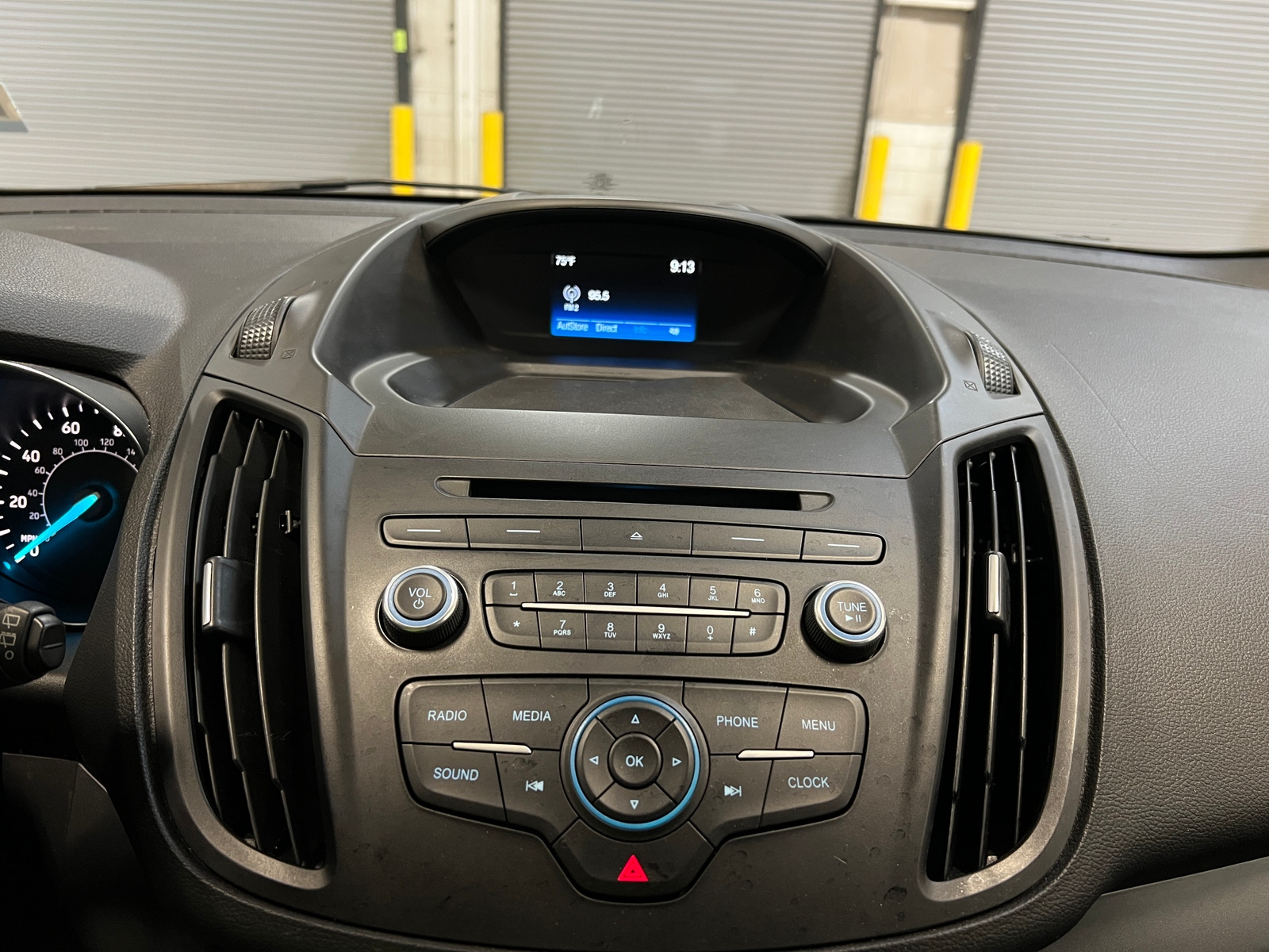 Thumbnail: 2018 Ford Escape - 4