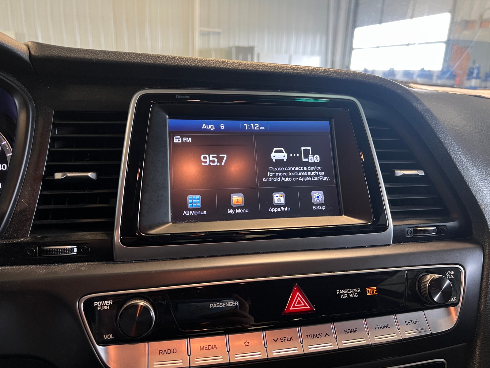 Thumbnail: 2019 Hyundai Sonata - 4