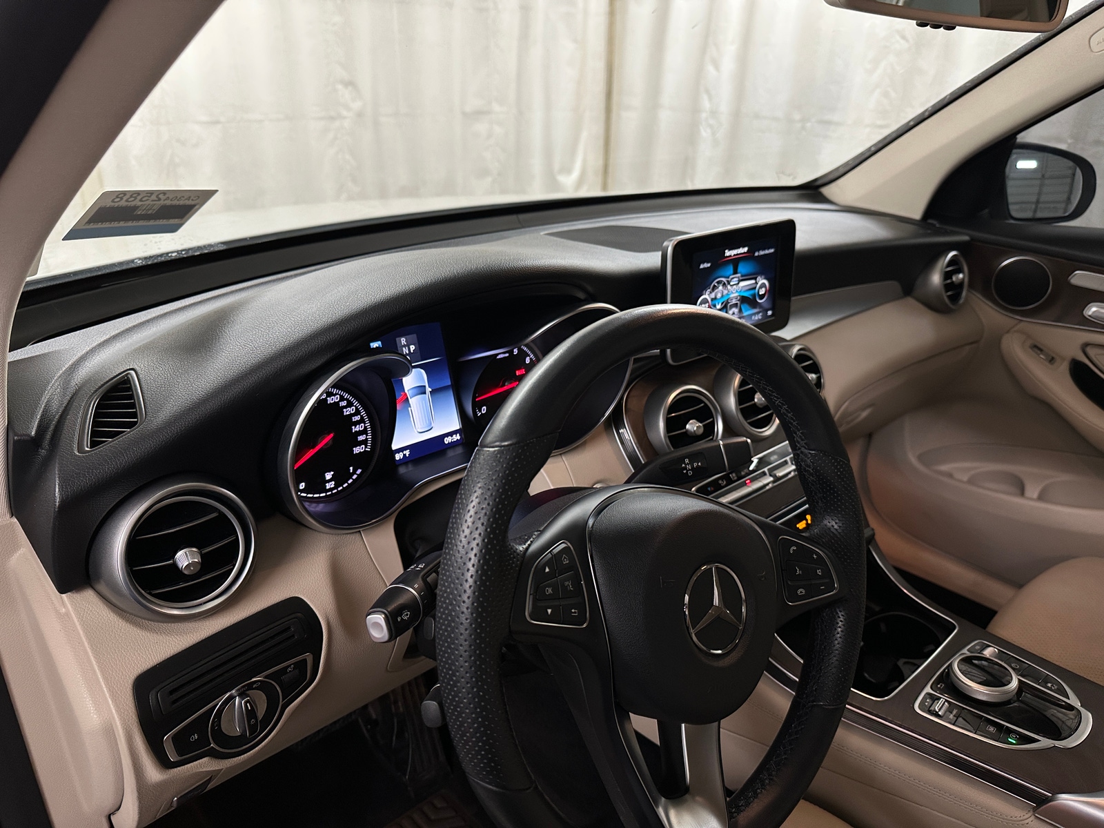 Thumbnail: 2019 Mercedes-Benz GLC - 2