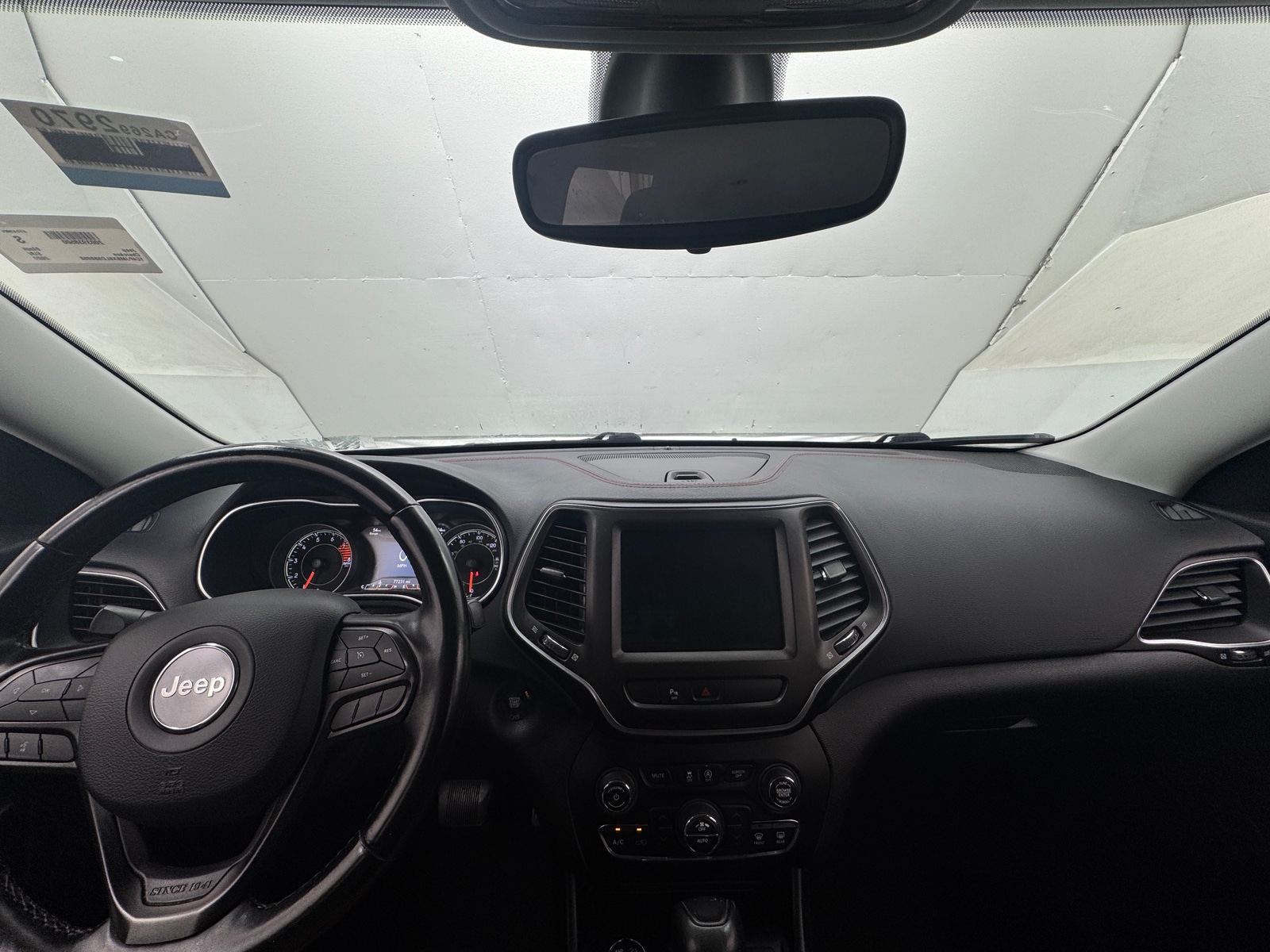 Thumbnail: 2020 Jeep Cherokee - 2