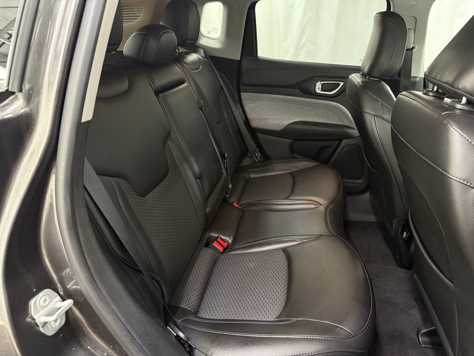 Thumbnail: 2022 Jeep Compass - 6