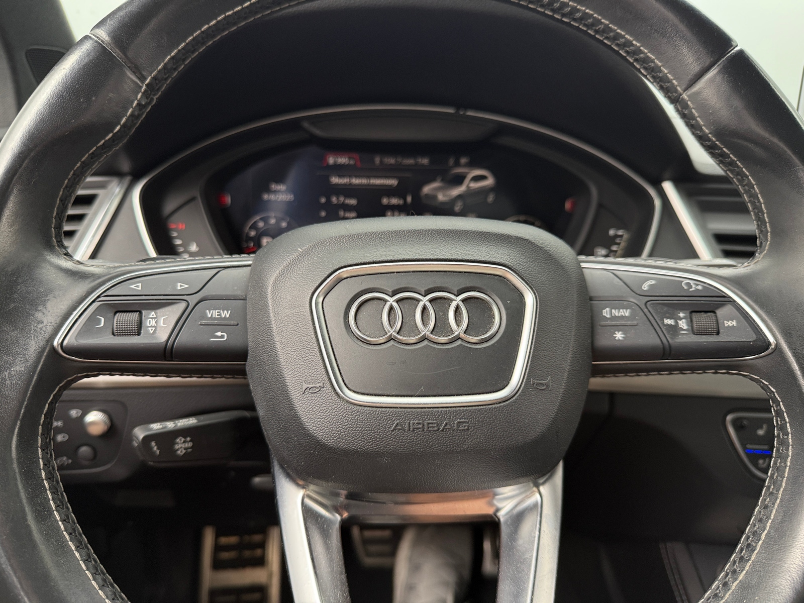 Thumbnail: 2018 Audi SQ5 - 4