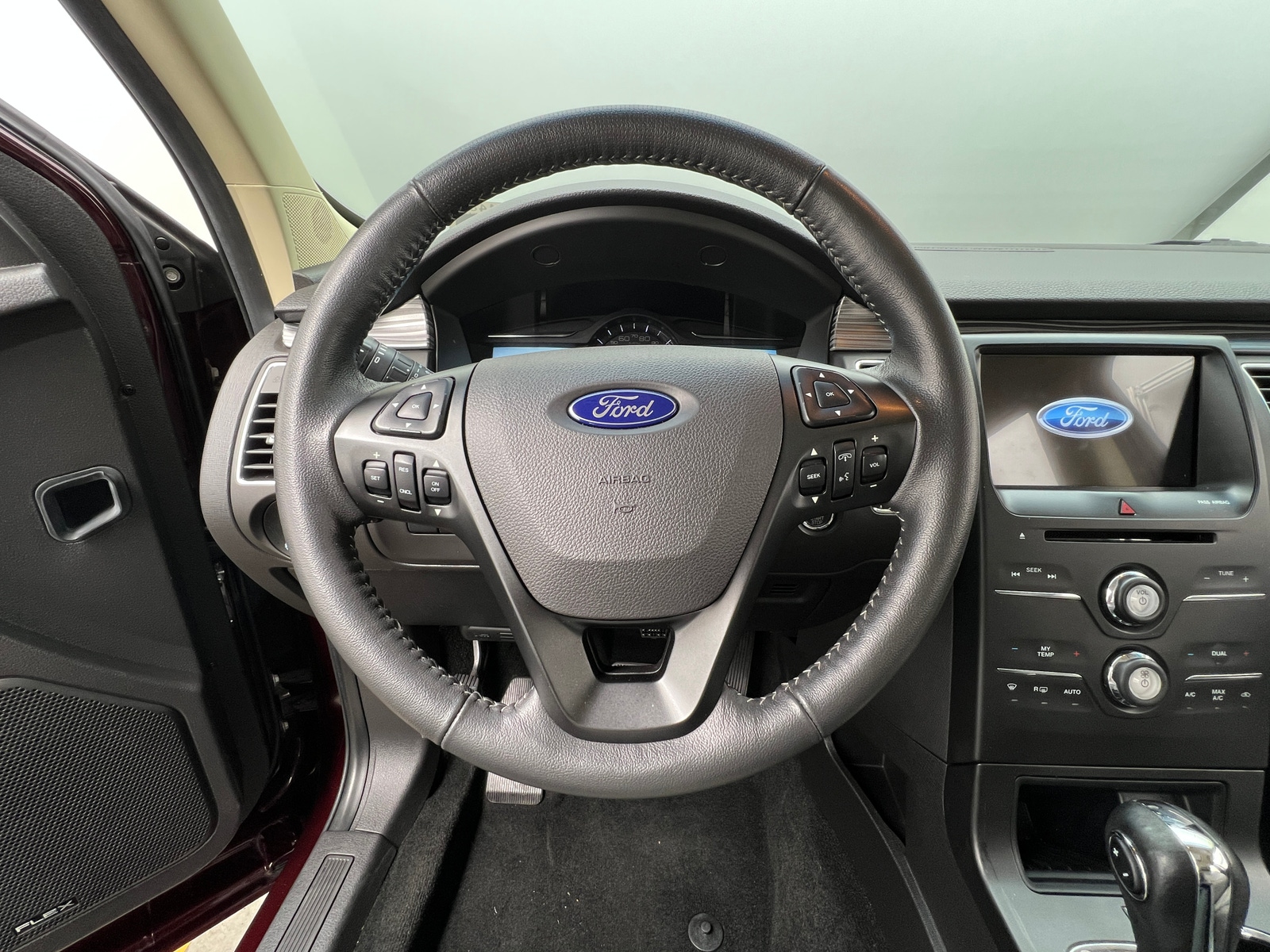 Thumbnail: 2019 Ford Flex - 4