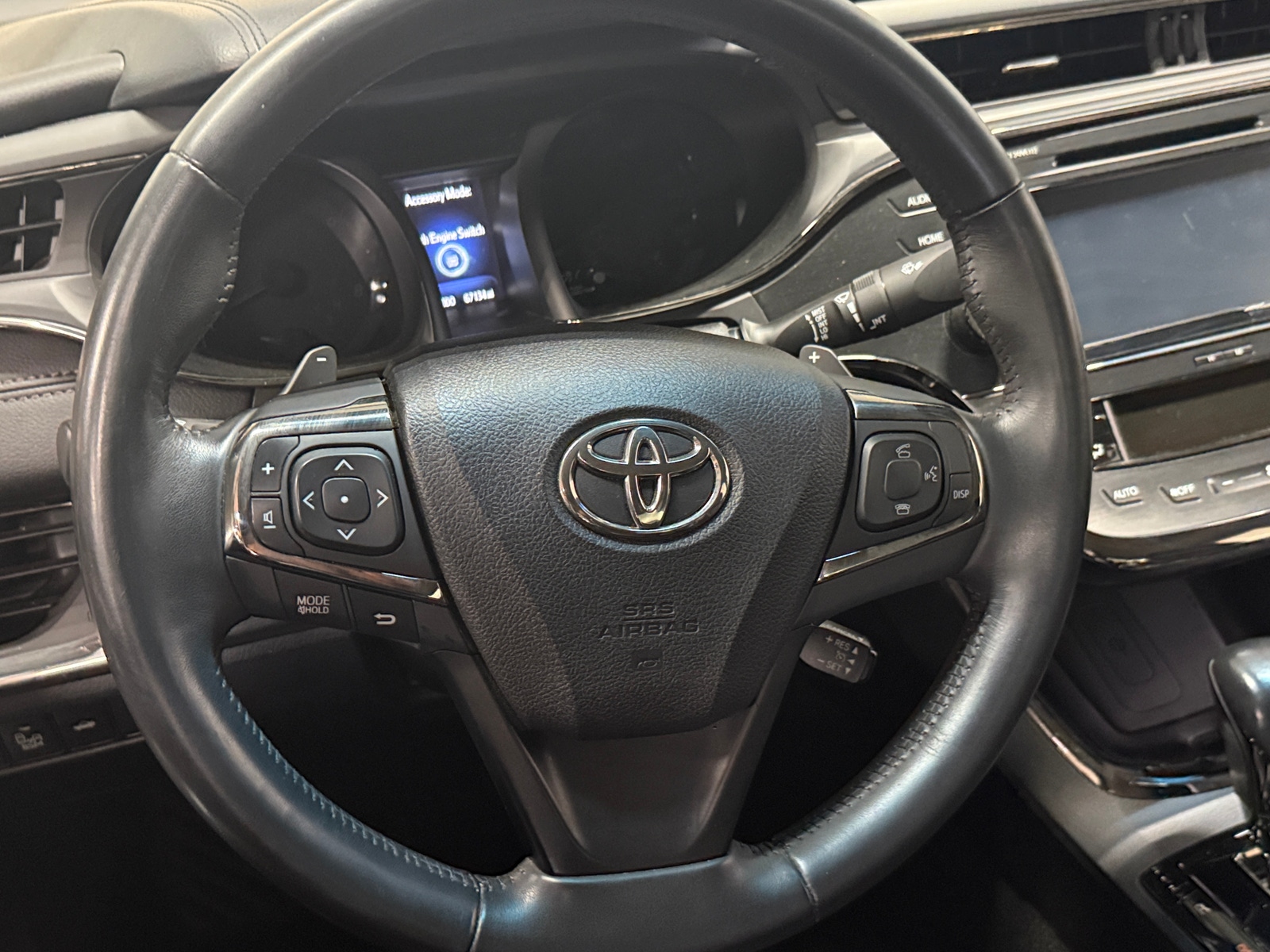 Thumbnail: 2016 Toyota Avalon - 4