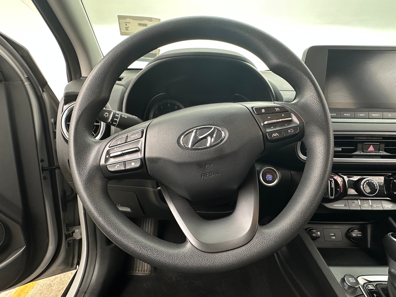 Thumbnail: 2022 Hyundai Kona - 5
