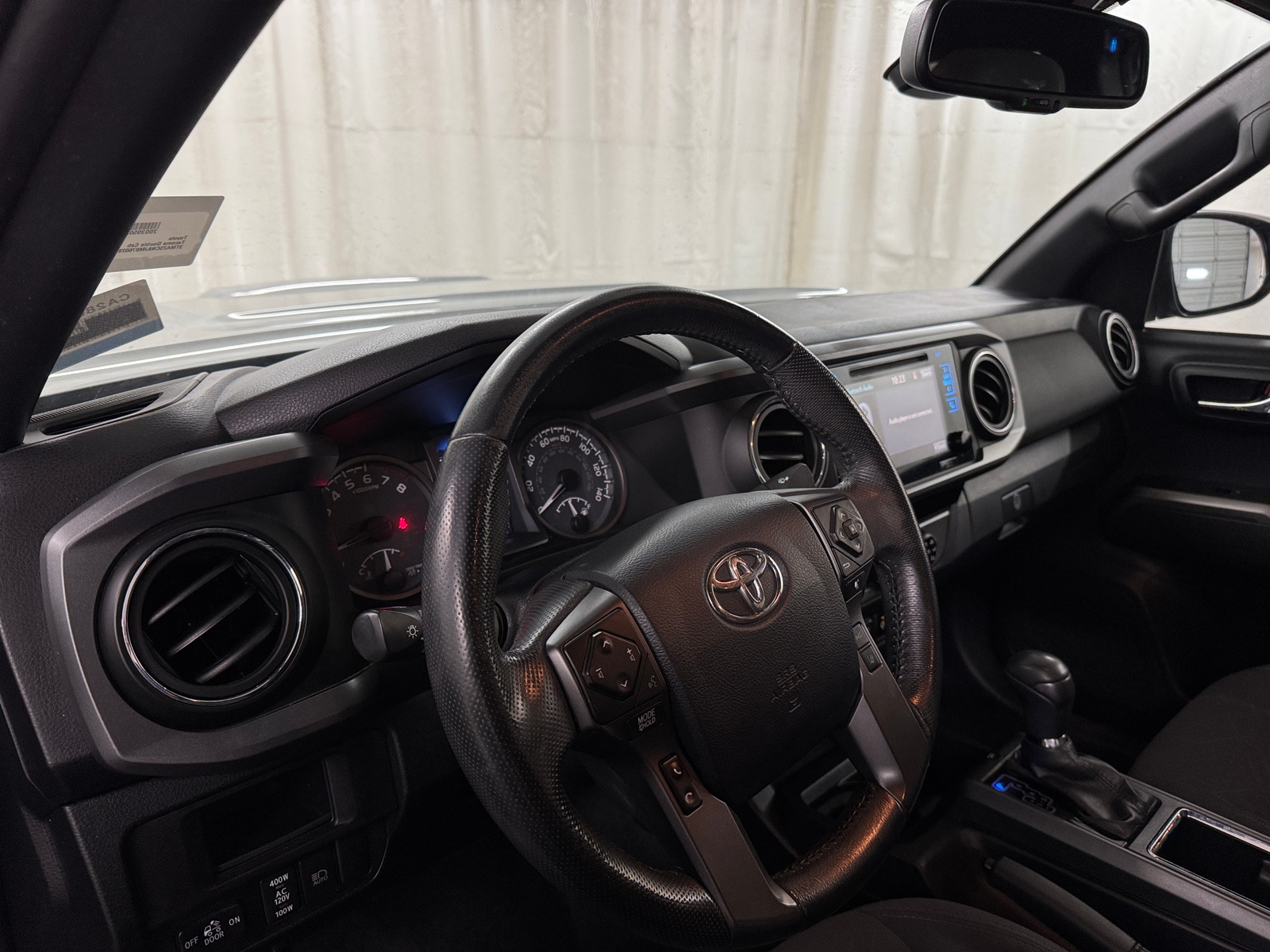 Thumbnail: 2018 Toyota Tacoma - 3