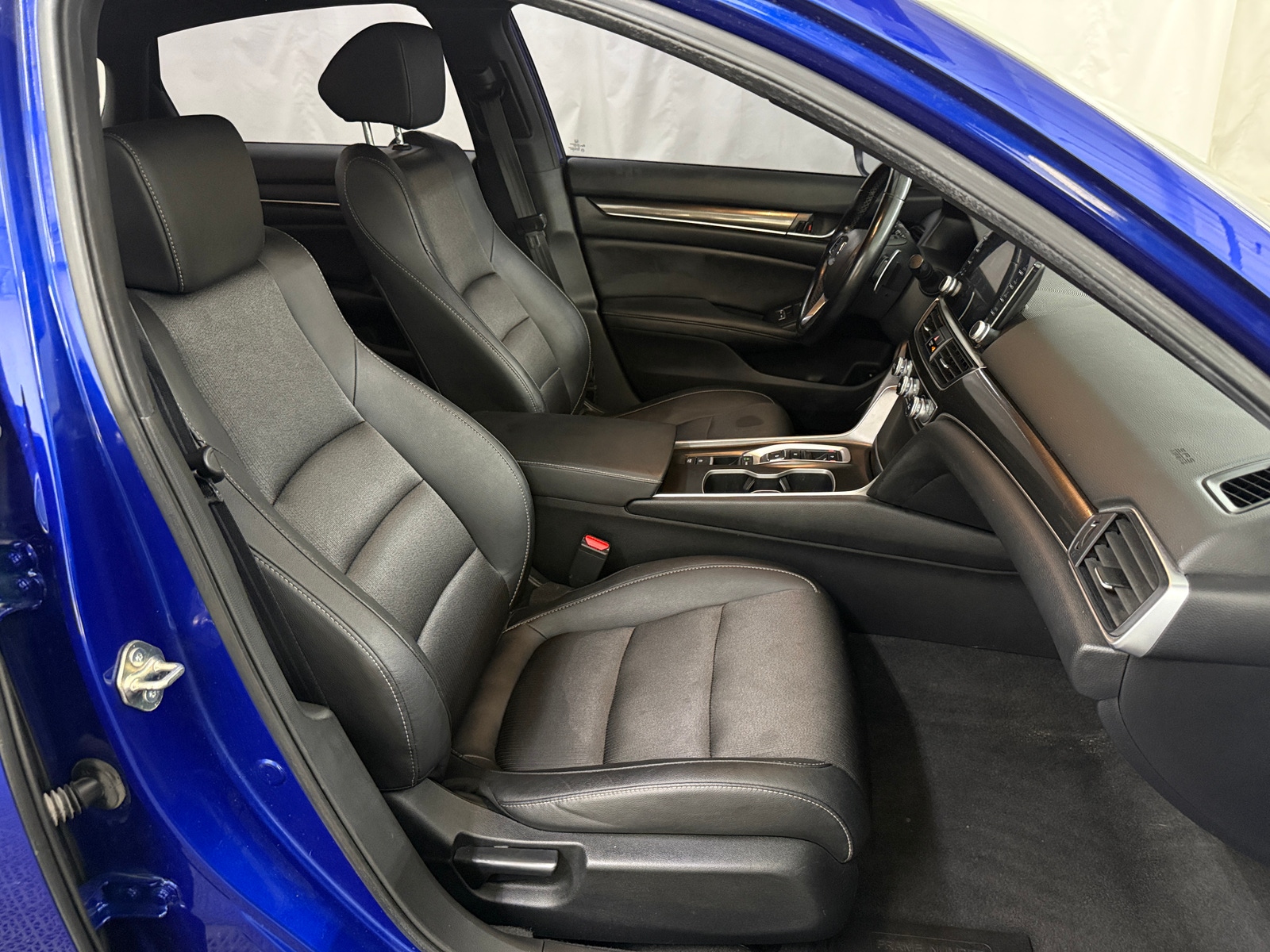 Thumbnail: 2019 Honda Accord - 2