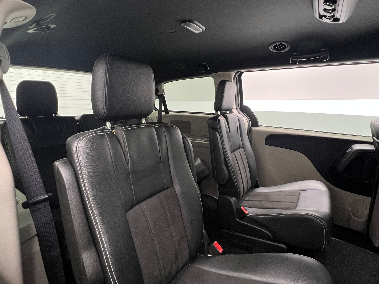 Thumbnail: 2019 Dodge Grand Caravan - 5