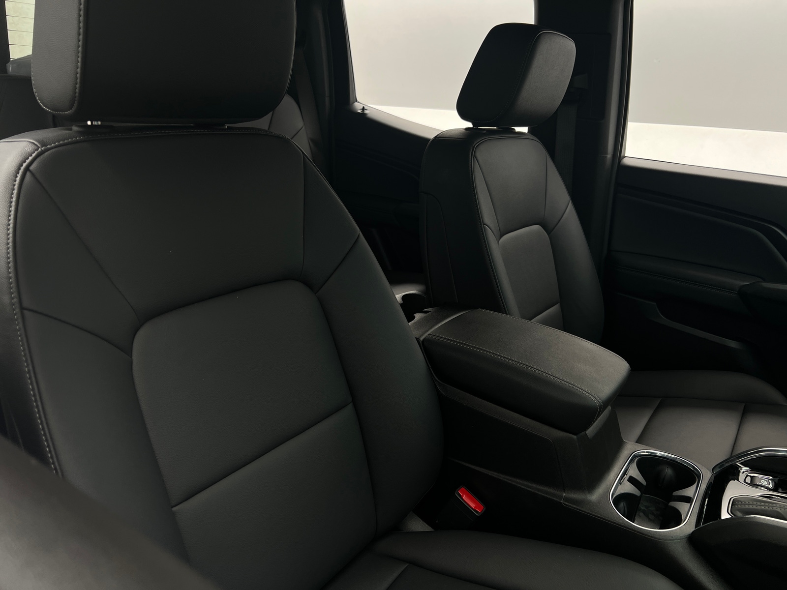 Thumbnail: 2023 GMC Canyon - 2
