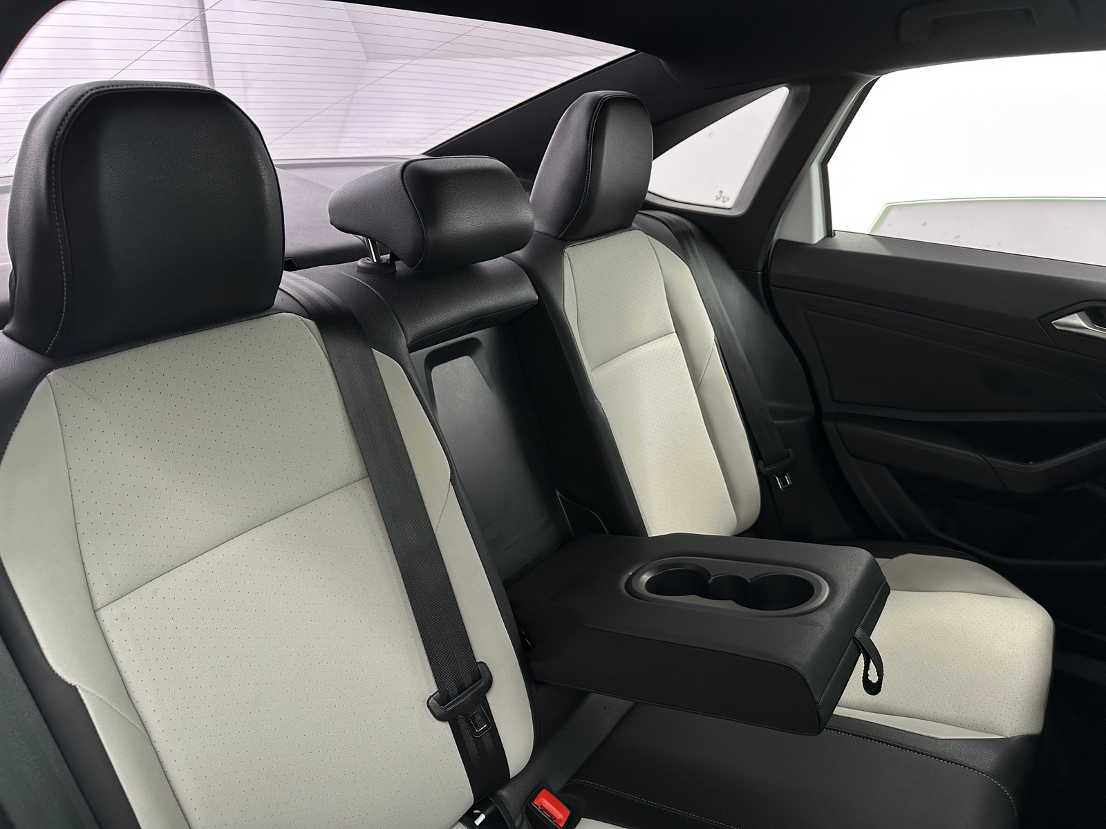 Thumbnail: 2019 Volkswagen Jetta - 5