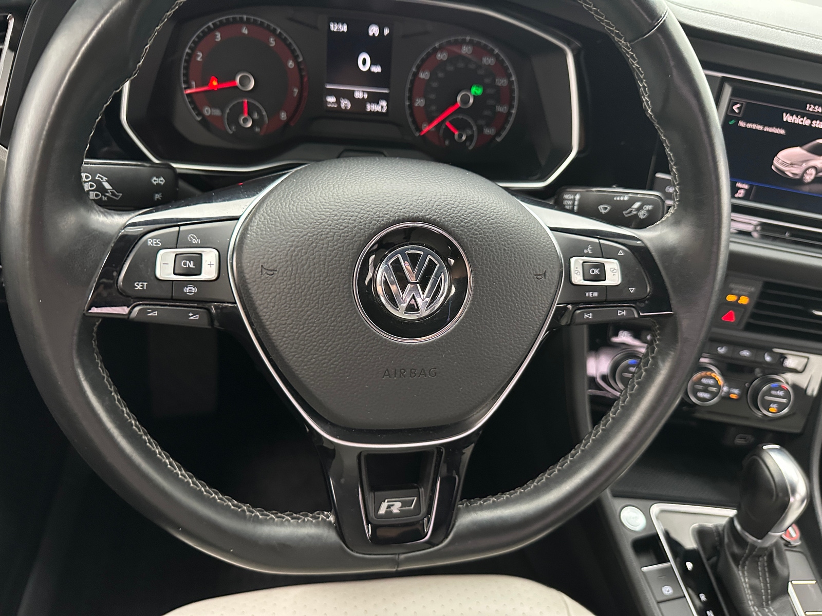 Thumbnail: 2019 Volkswagen Jetta - 4