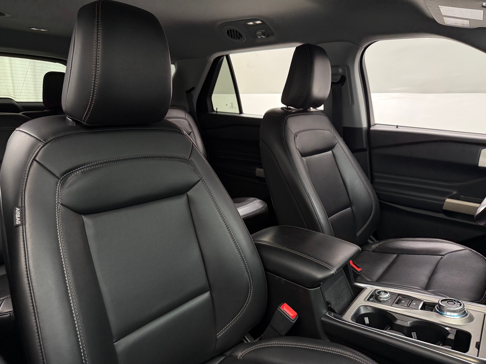 Thumbnail: 2022 Ford Explorer - 2