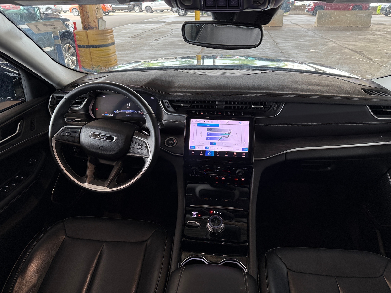 Thumbnail: 2022 Jeep Grand Cherokee L - 2