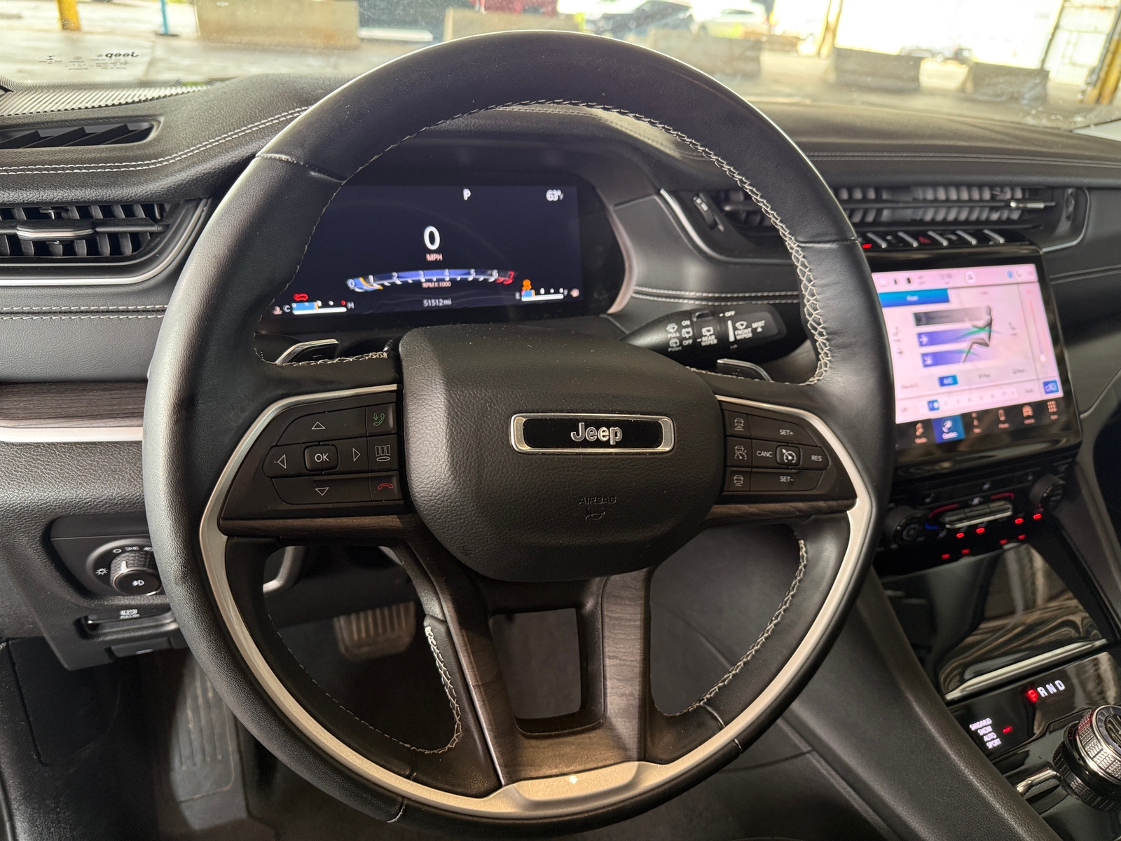 Thumbnail: 2022 Jeep Grand Cherokee L - 4