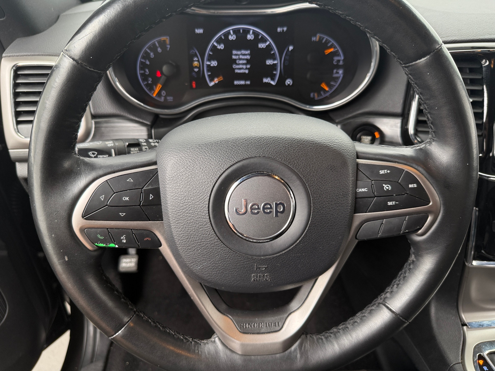 Thumbnail: 2019 Jeep Grand Cherokee - 4