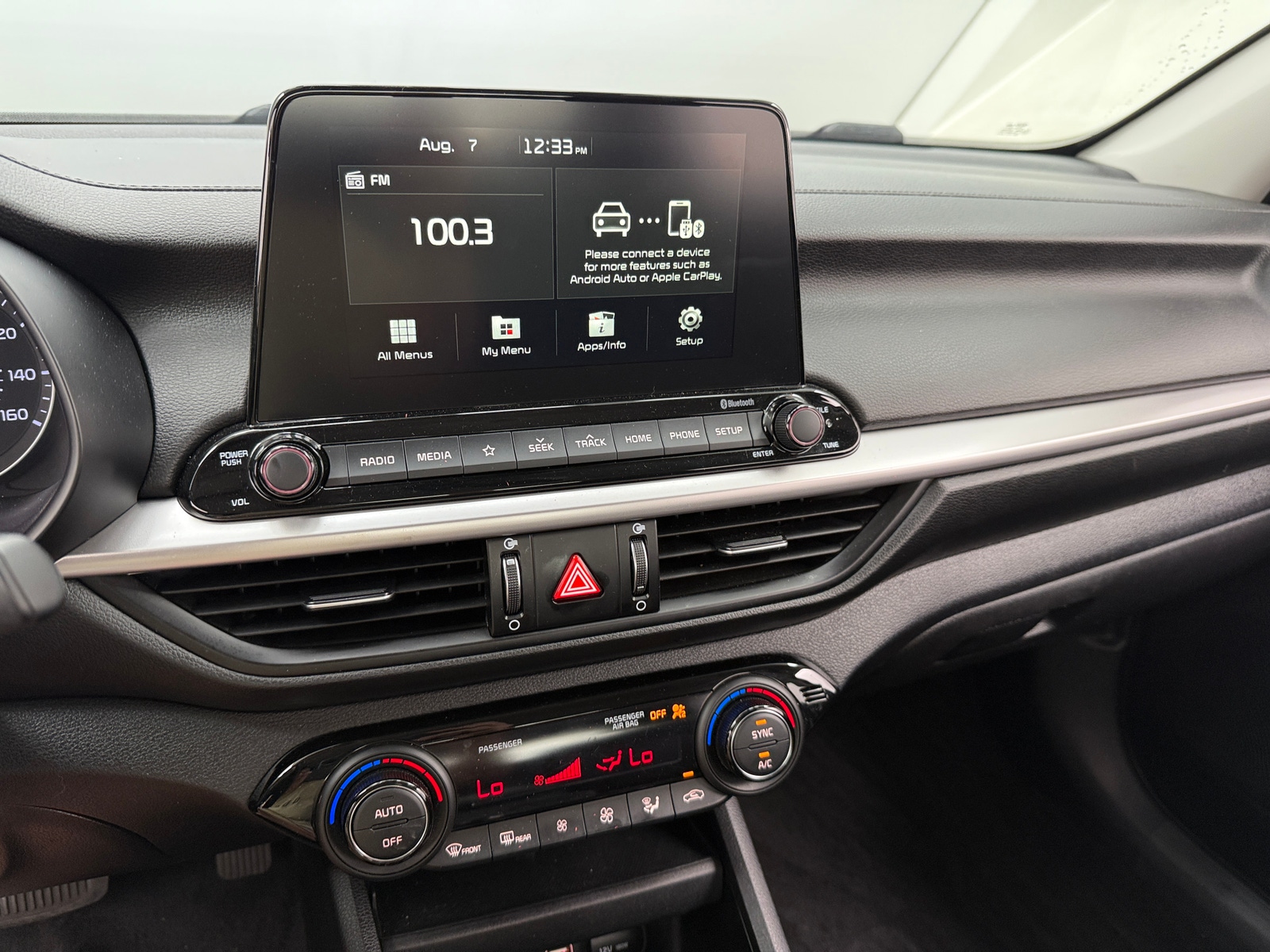 Thumbnail: 2019 Kia Forte - 4