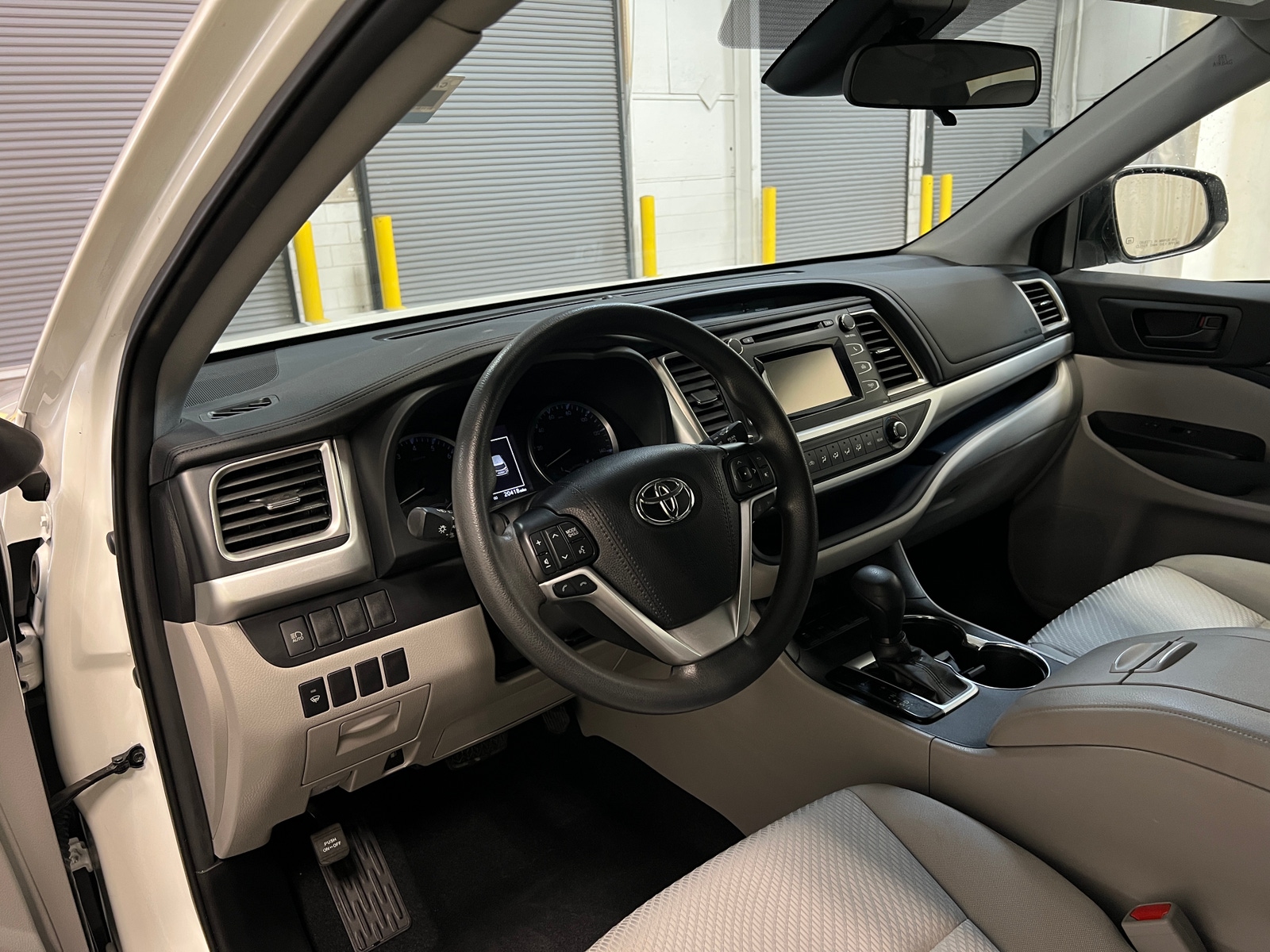 Thumbnail: 2019 Toyota Highlander - 3