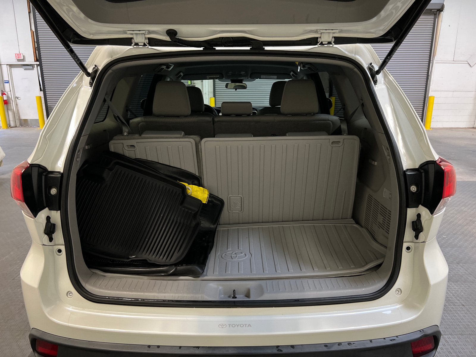 Thumbnail: 2019 Toyota Highlander - 7