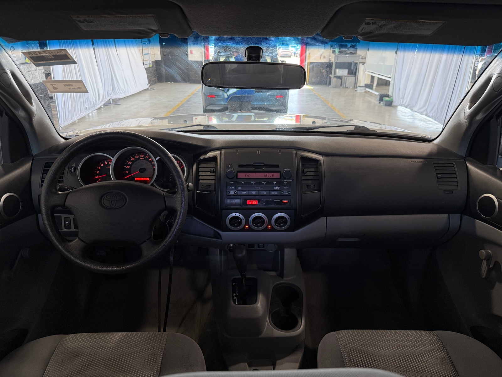 Thumbnail: 2010 Toyota Tacoma - 3