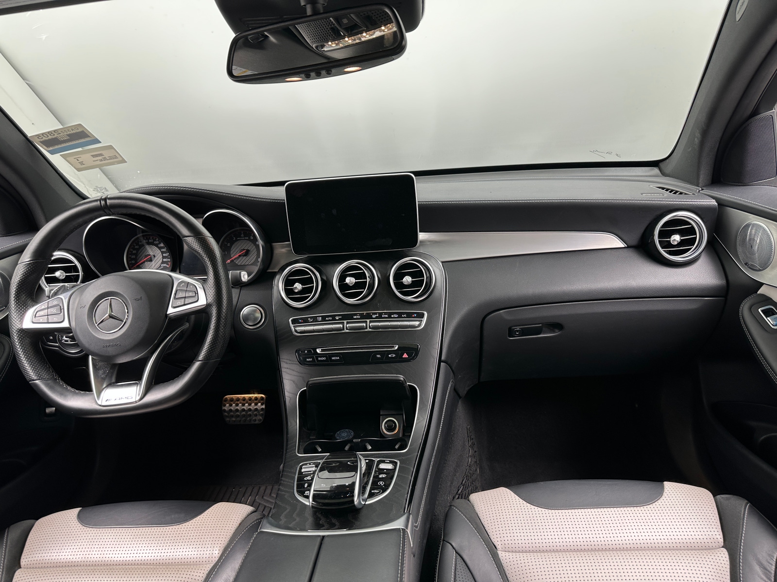 Thumbnail: 2019 Mercedes-Benz GLC - 2