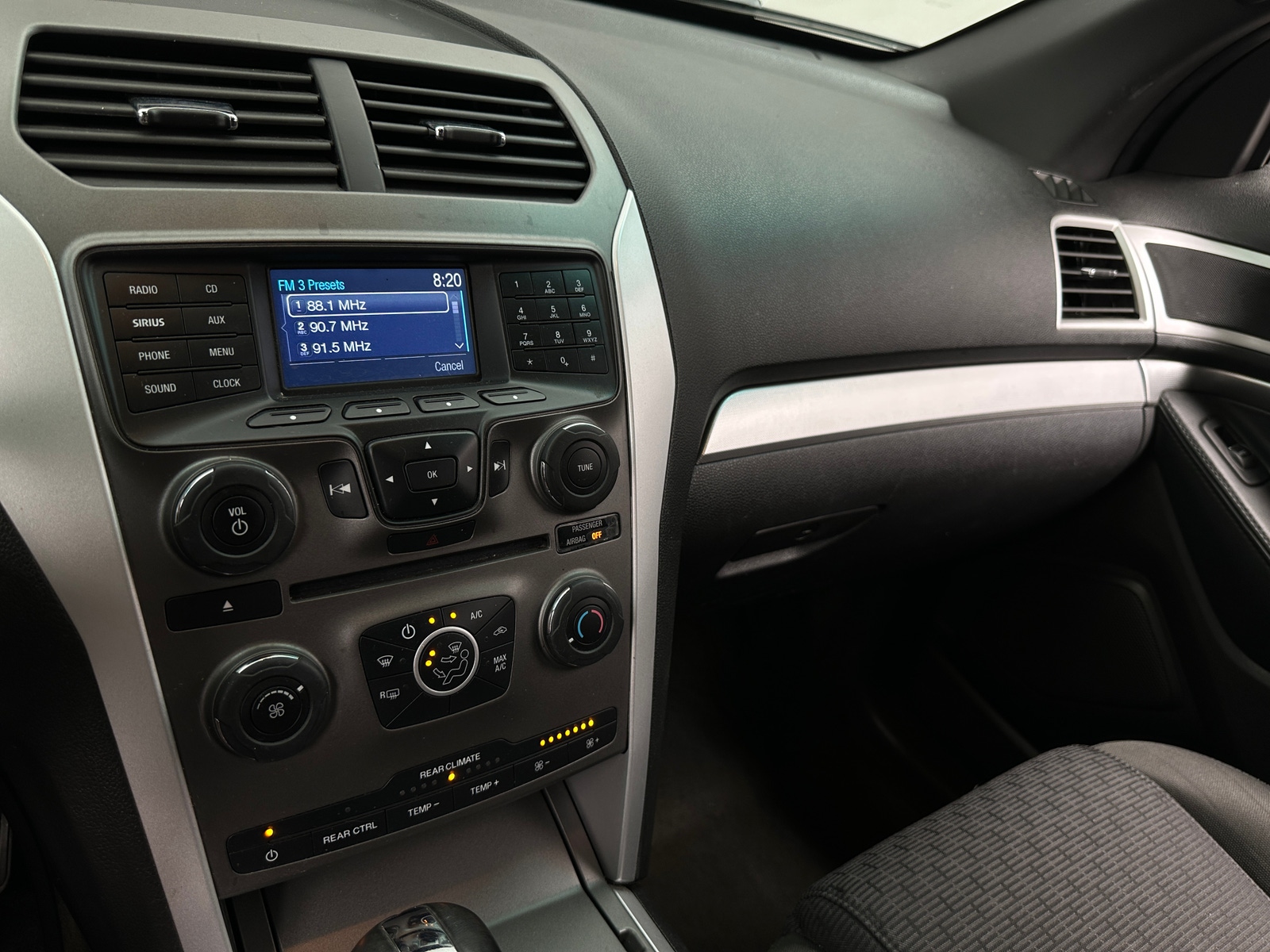 Thumbnail: 2015 Ford Explorer - 4
