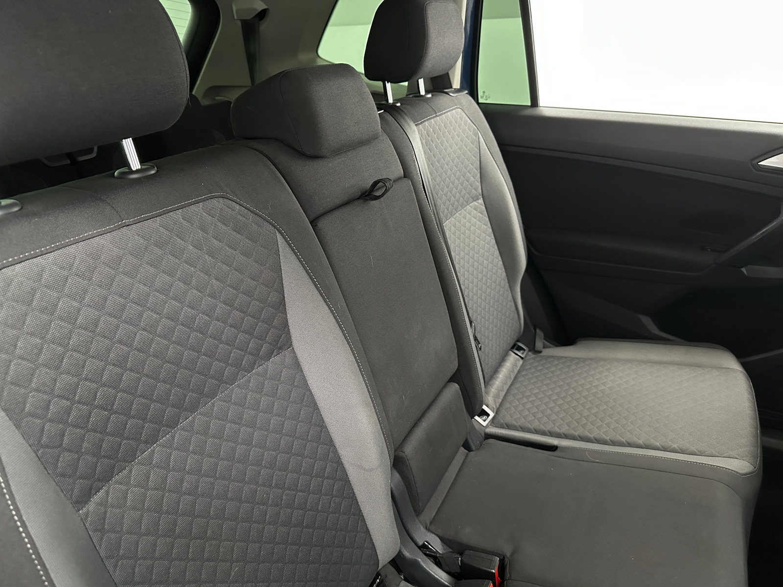 Thumbnail: 2019 Volkswagen Tiguan - 6