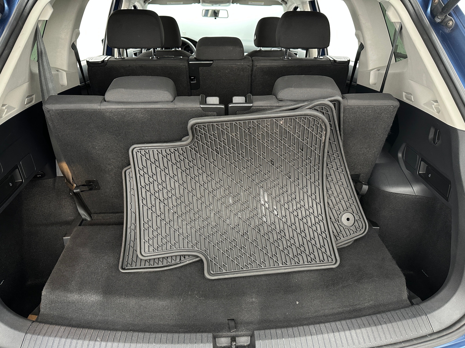 Thumbnail: 2019 Volkswagen Tiguan - 7
