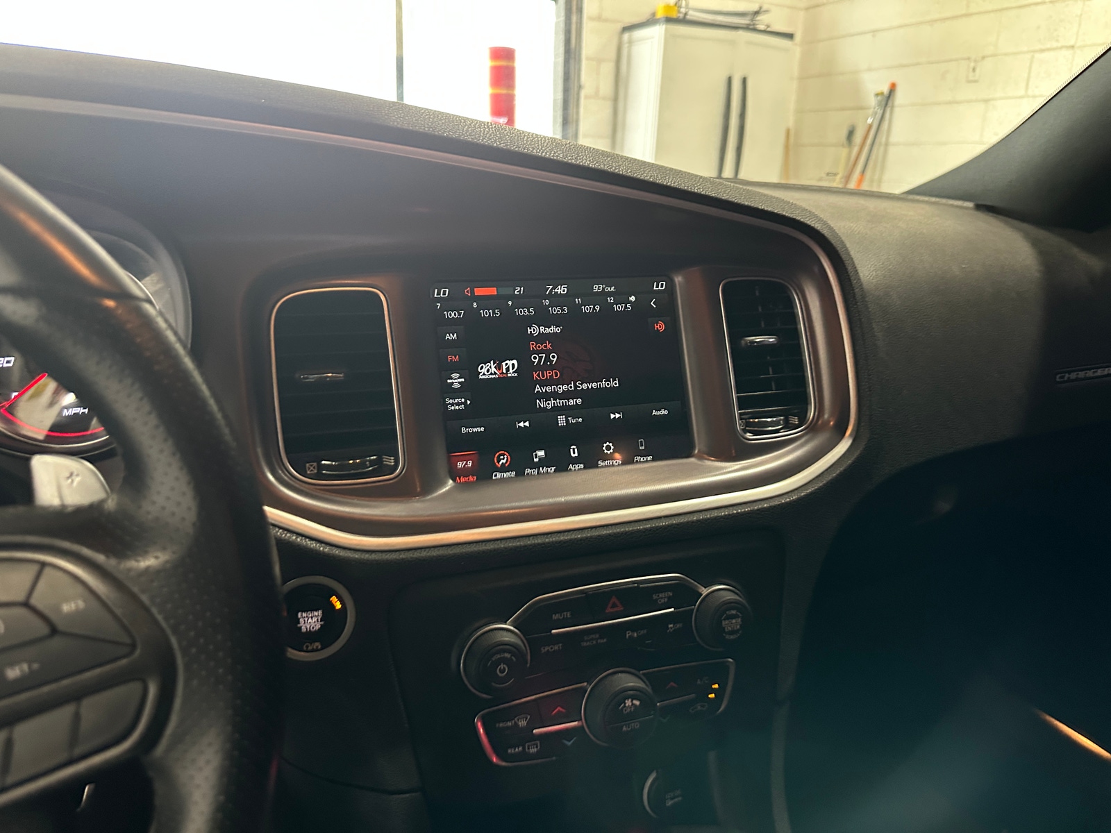 Thumbnail: 2022 Dodge Charger - 4