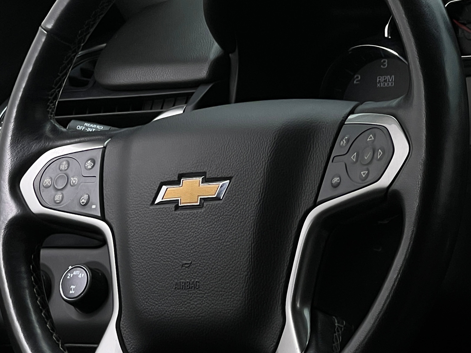 Thumbnail: 2020 Chevrolet Tahoe - 4