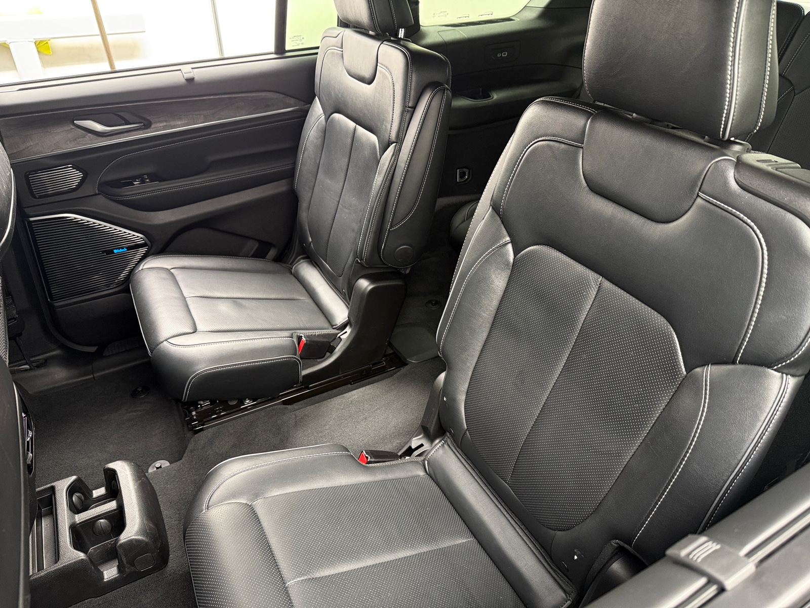 Thumbnail: 2022 Jeep Grand Cherokee L - 5