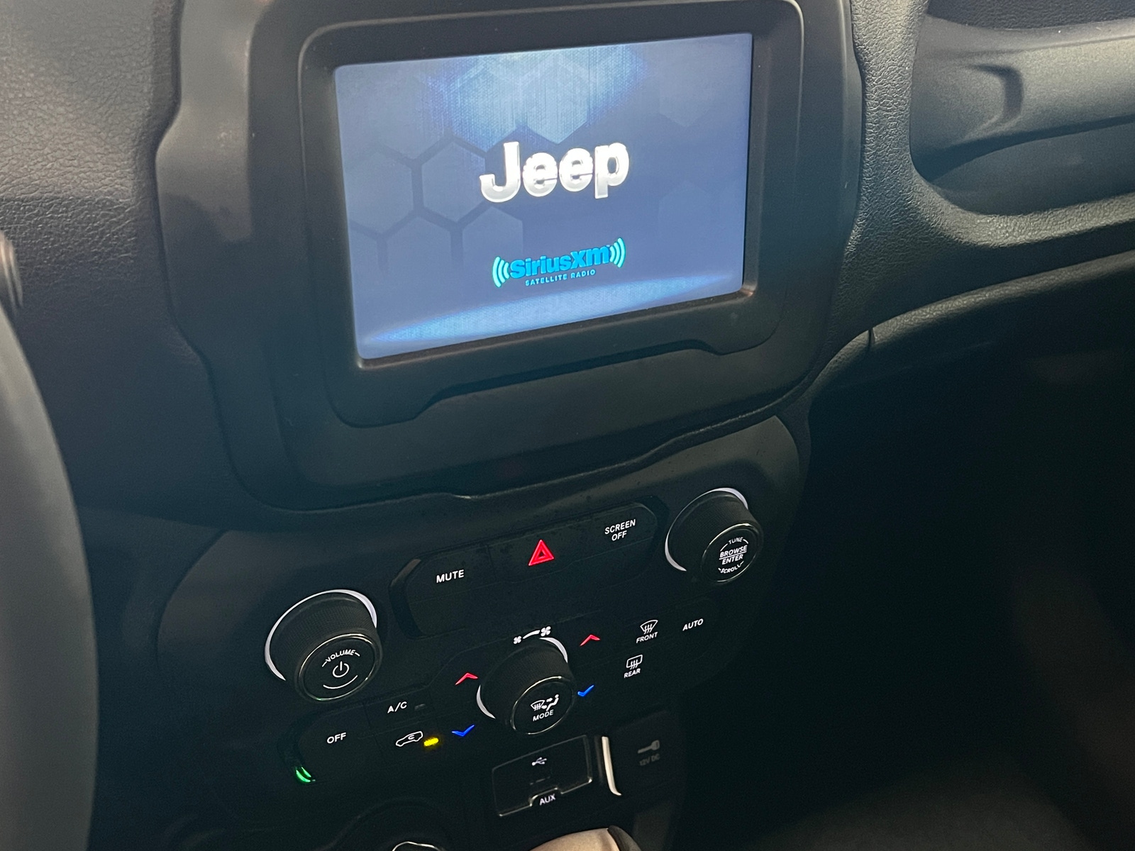Thumbnail: 2018 Jeep Renegade - 4